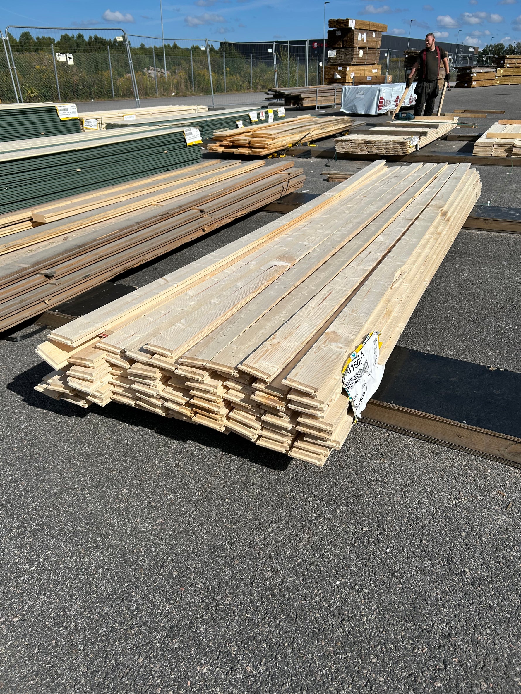 Paket Slätspont 28x95mm 3,90m 67st Gran