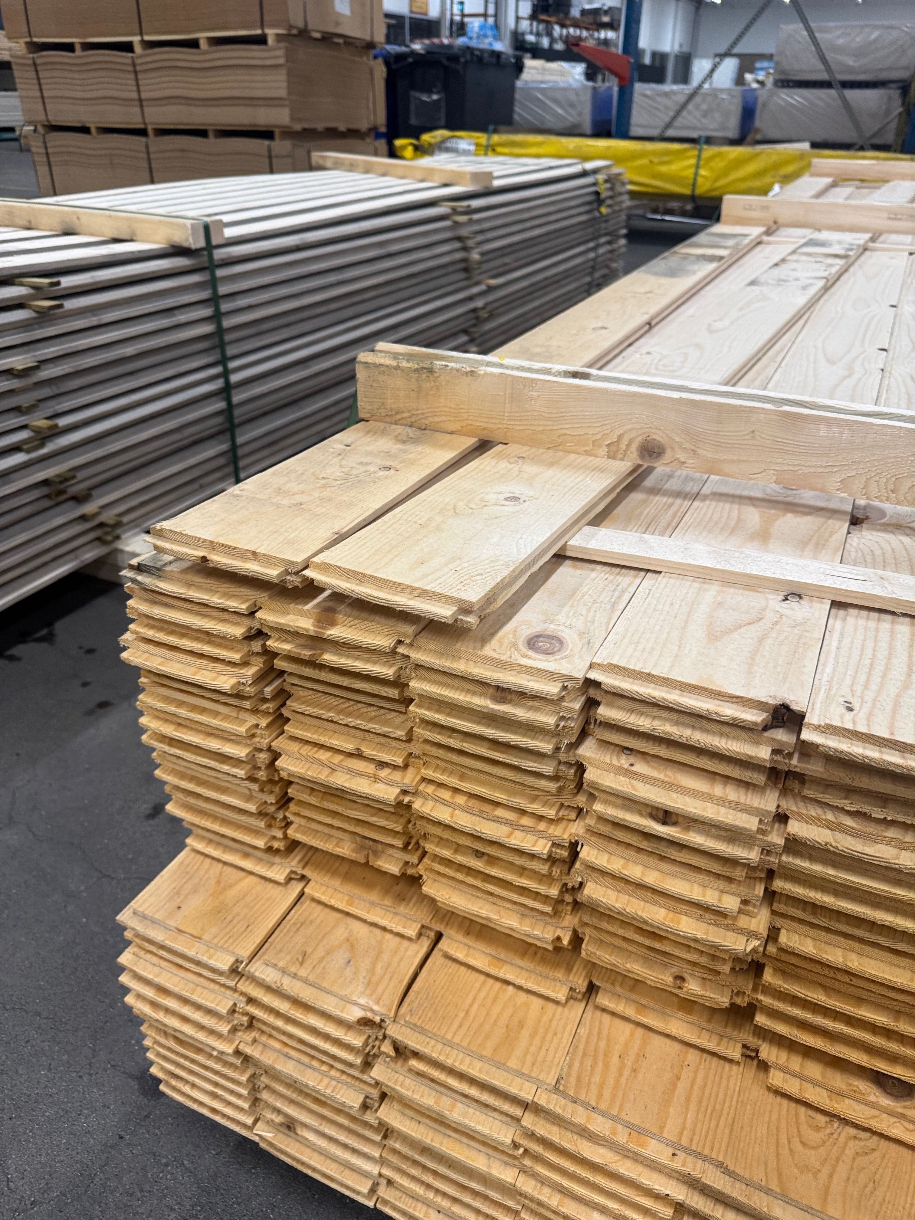 Paket Råspont 20x120mm – 220 st  3,90 m Felhyvlad