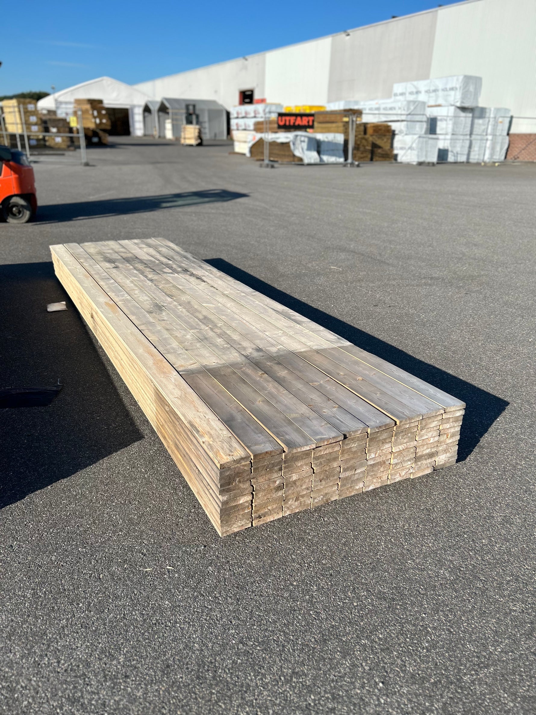 Paket Finsågade Brädor 22x120mm, 108st 4.20m Fuktskadat