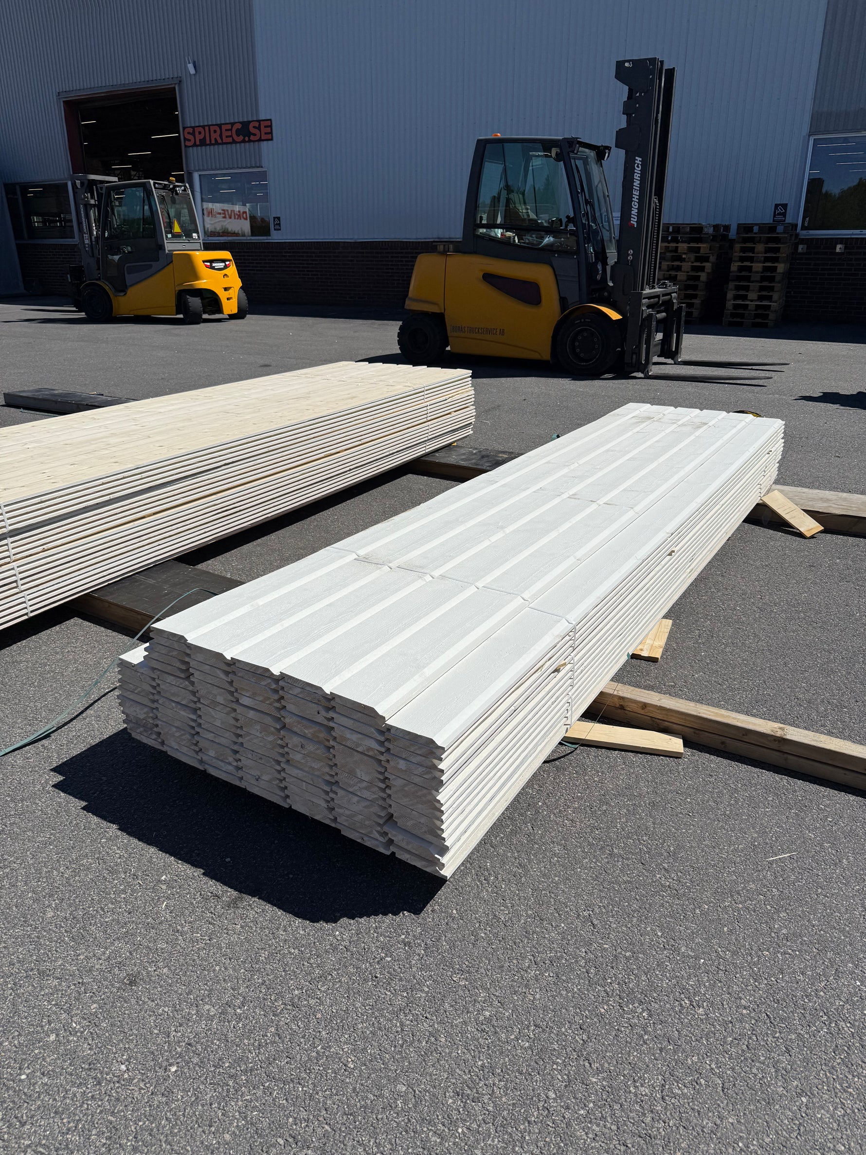 Paket Ytterpanel Enkelfas Halvspont 22x145mm, 100st 3.60m Grundmålad