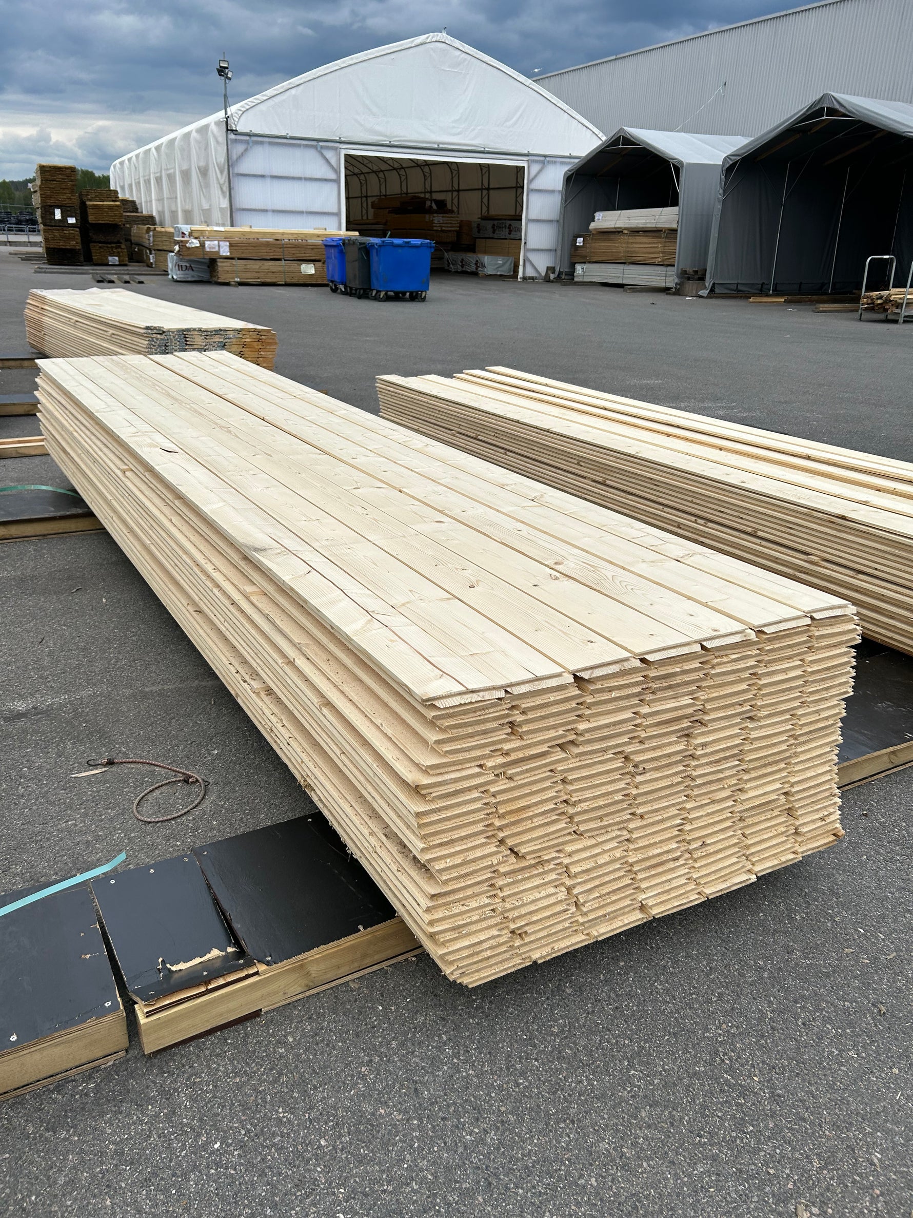 Paket Ytterpanel Enkelfas Fals 22x145mm 4.20m – 175st (Obehandlade)