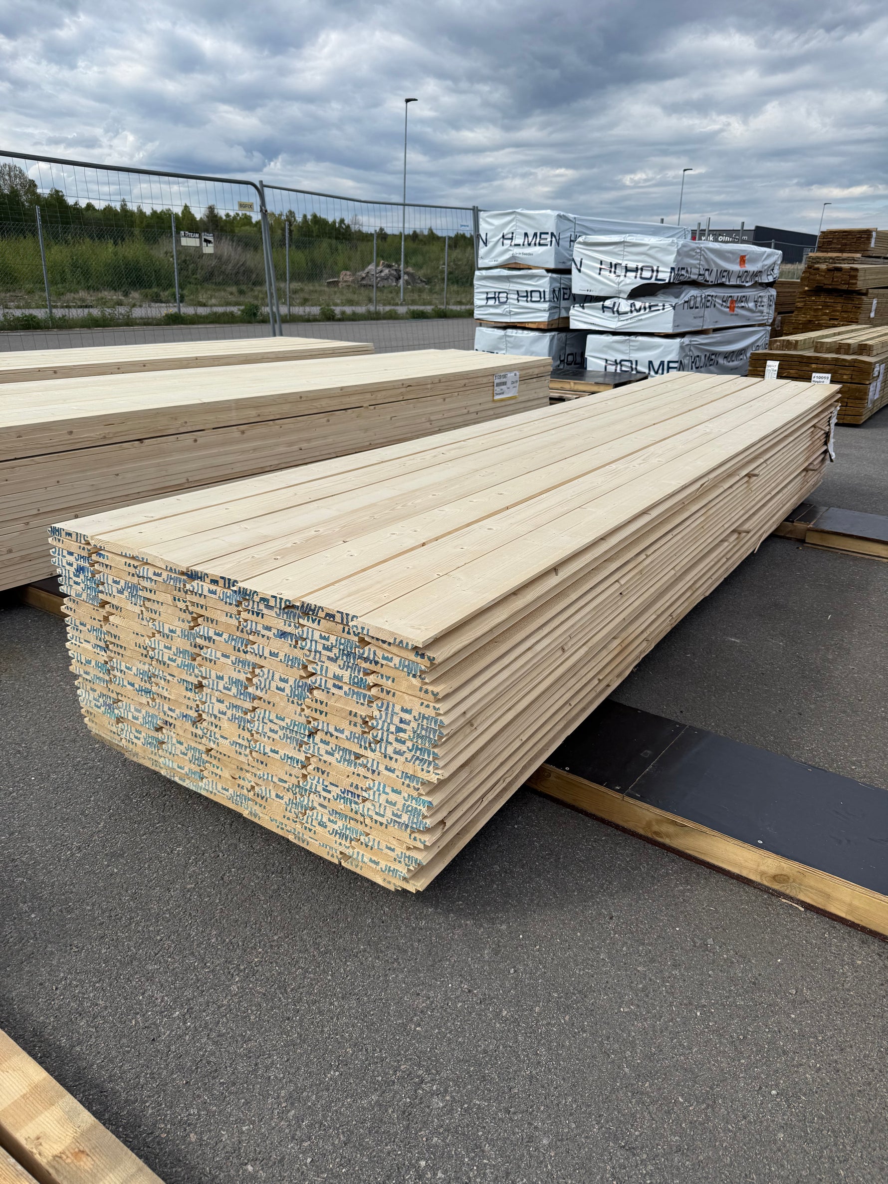 Paket Ytterpanel Dubbelfas Fals 22x145mm 4.20m – 175st (Obehandlad)