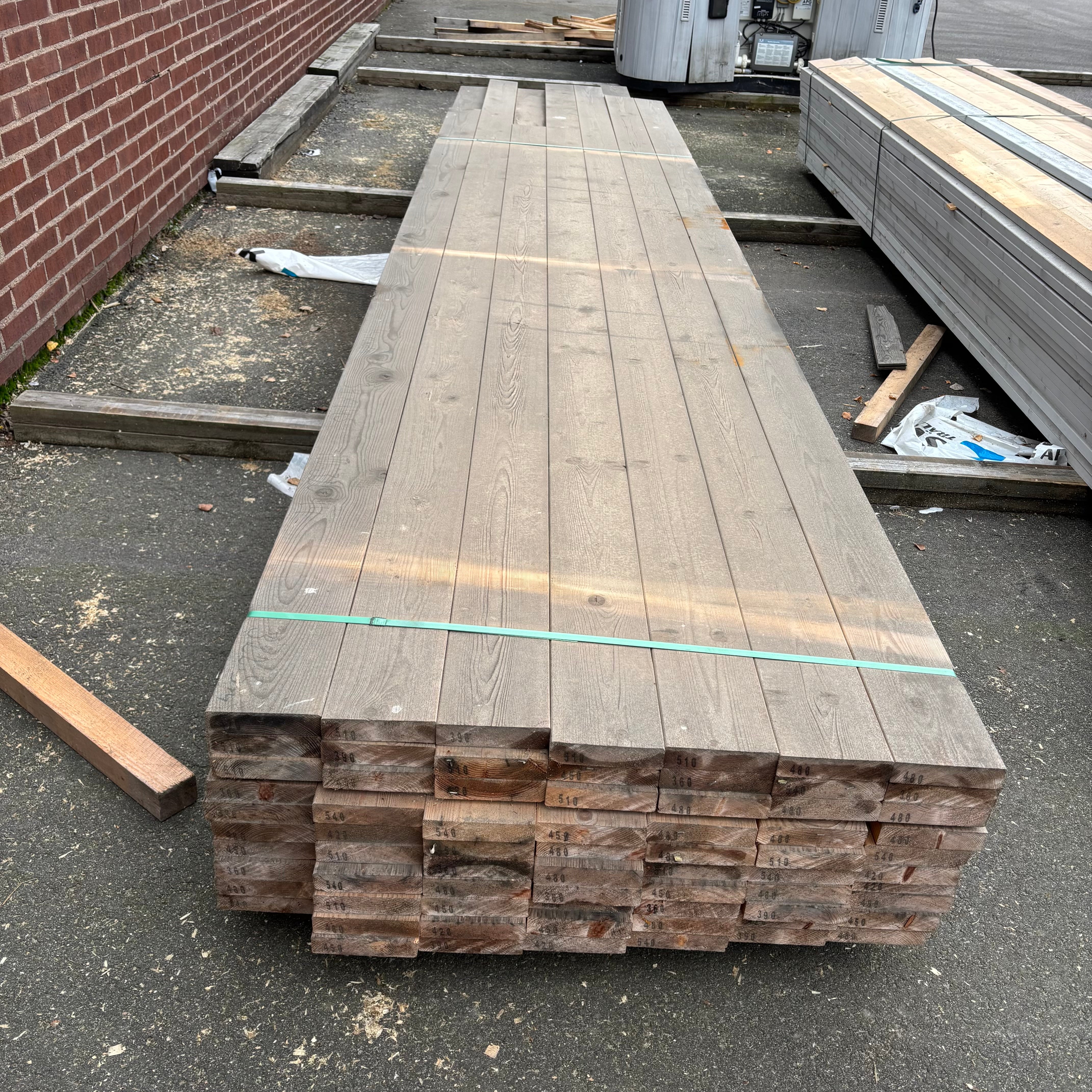 Paket Brädor Rundhyvlad 34x145mm – 70 st (3,6–5,4 m, Obehandlad Gran)