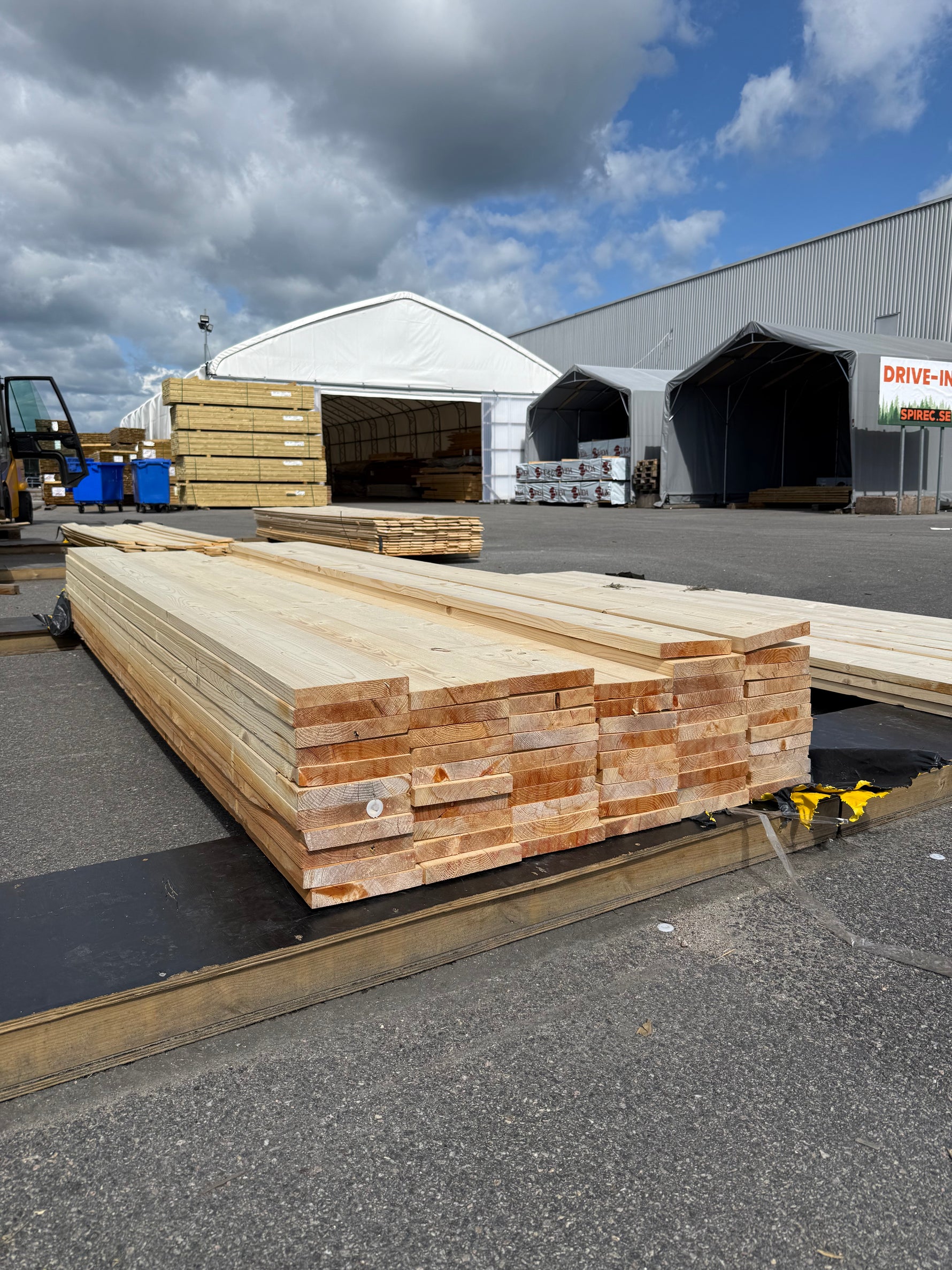 Paket Finsågade Brädor 28x170mm, 62st 3,0m