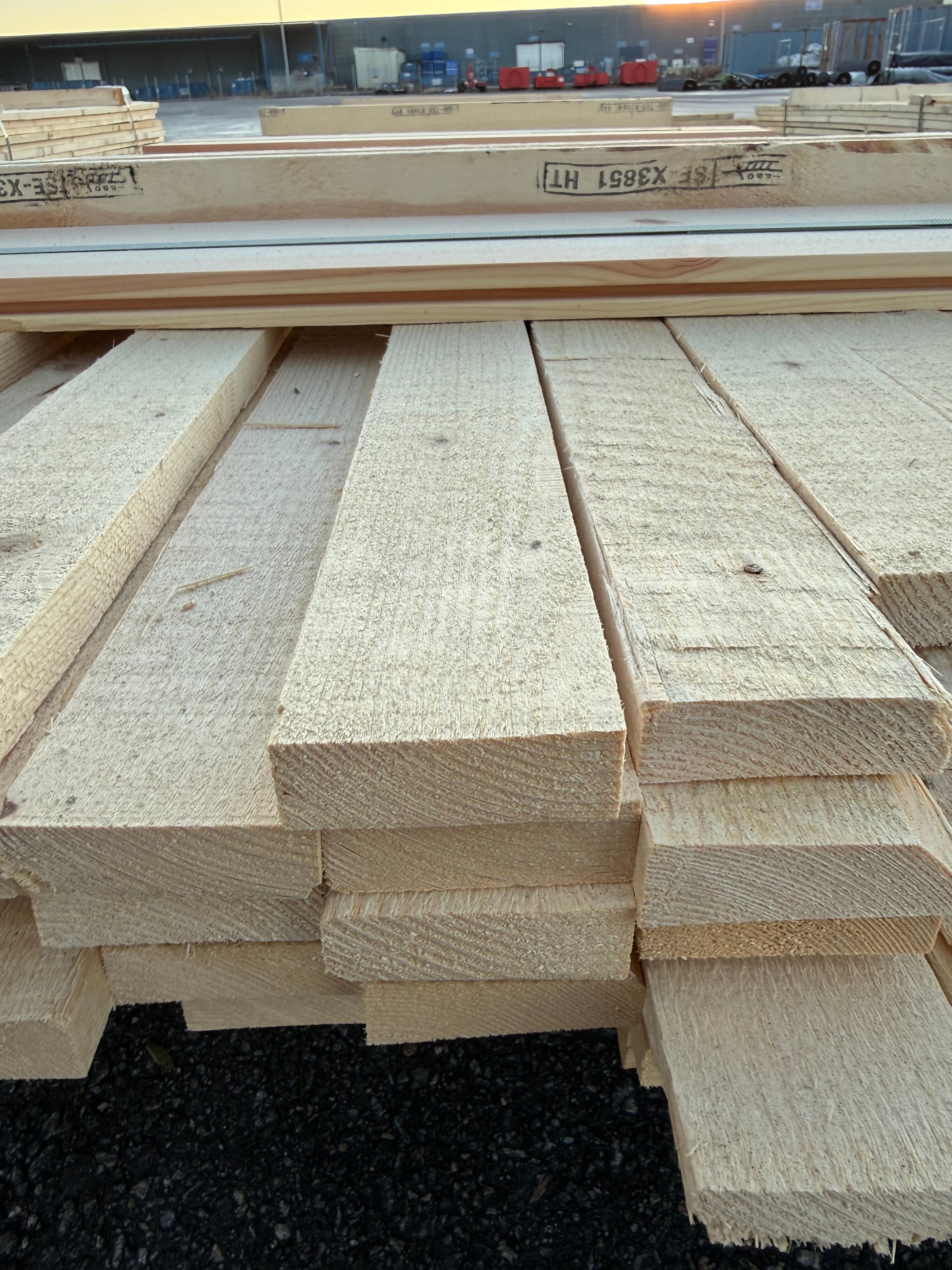 Paket Brädor 19x63mm – 118 st (4,80 m, gran, ohyvlad/råsågad)