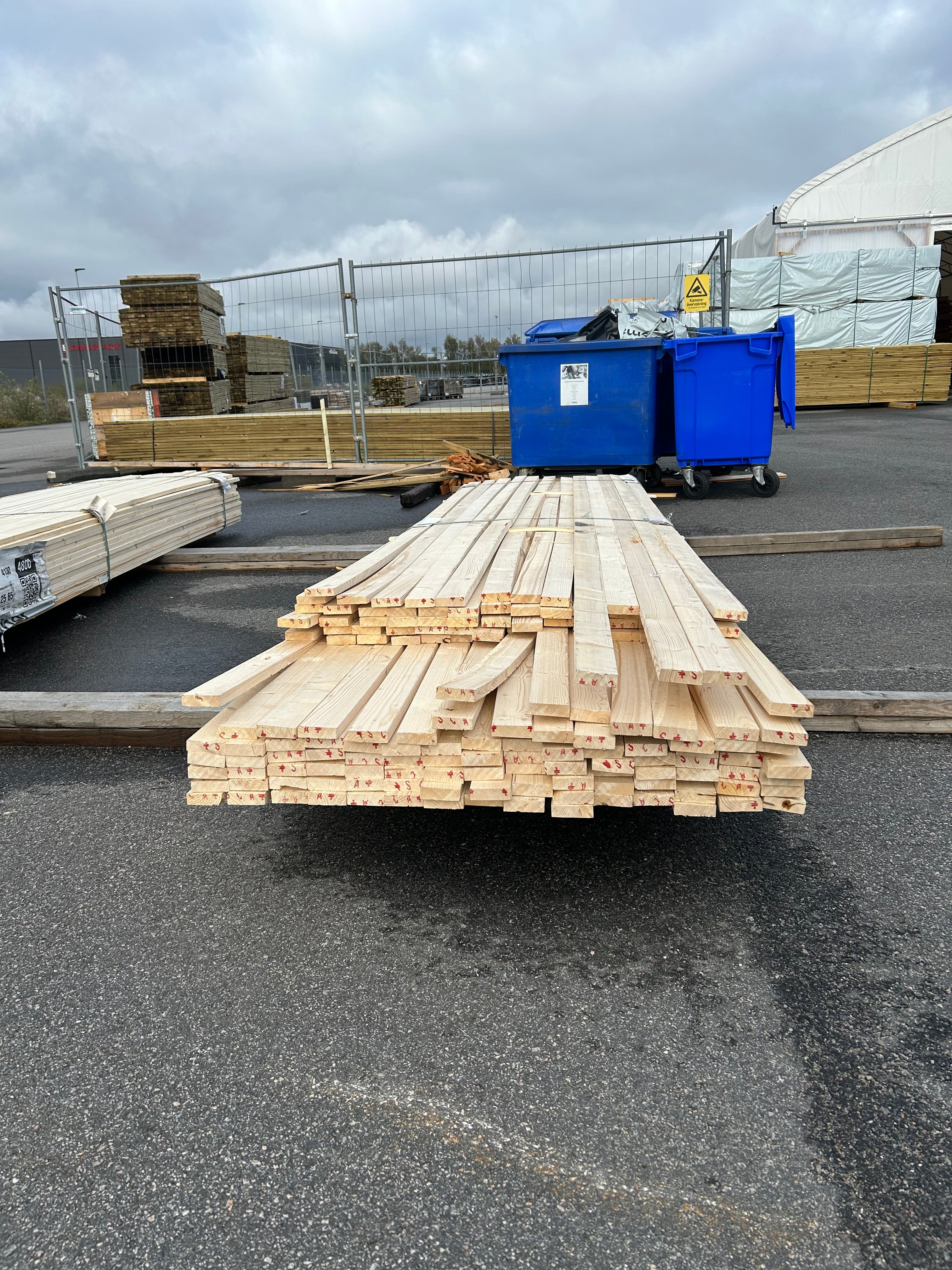 Paket Ytterpanelbräda 22x70mm 148st 3.60–4.20m (B-sort)