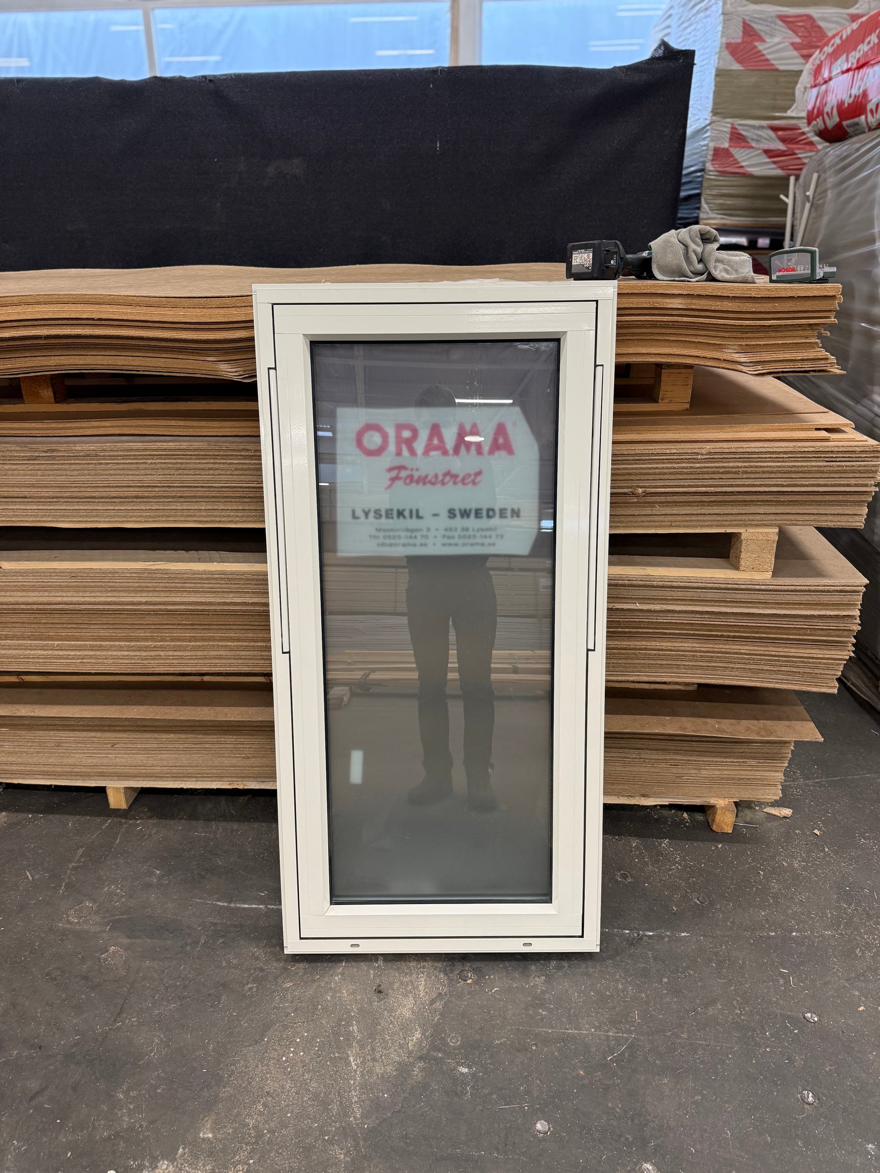 Fönster 68x138 cm Alu/Komposit Frostad Vit - Spirec