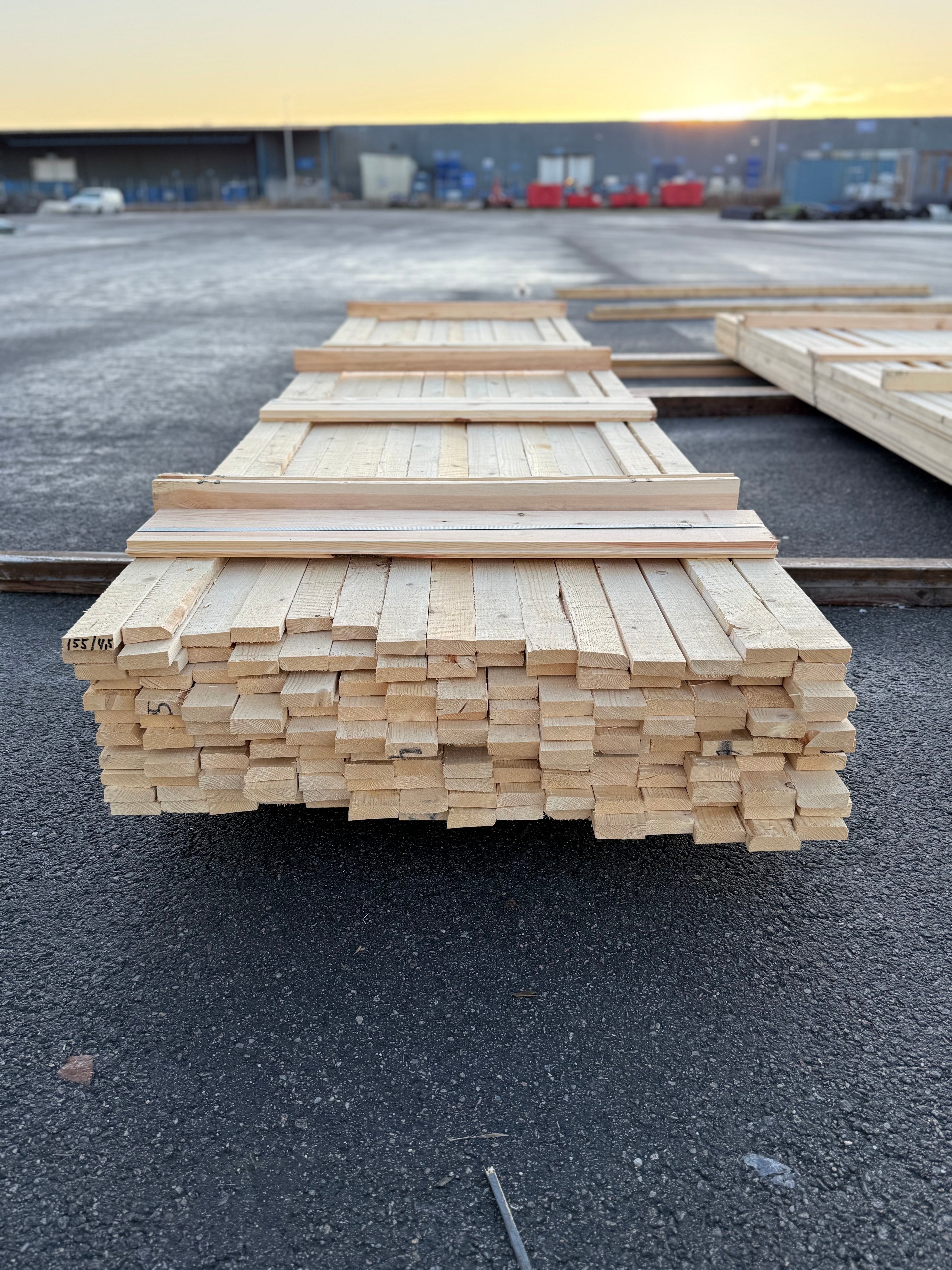 Paket Brädor 19x63mm – 154 st (4,50 m, gran, ohyvlad/råsågad)