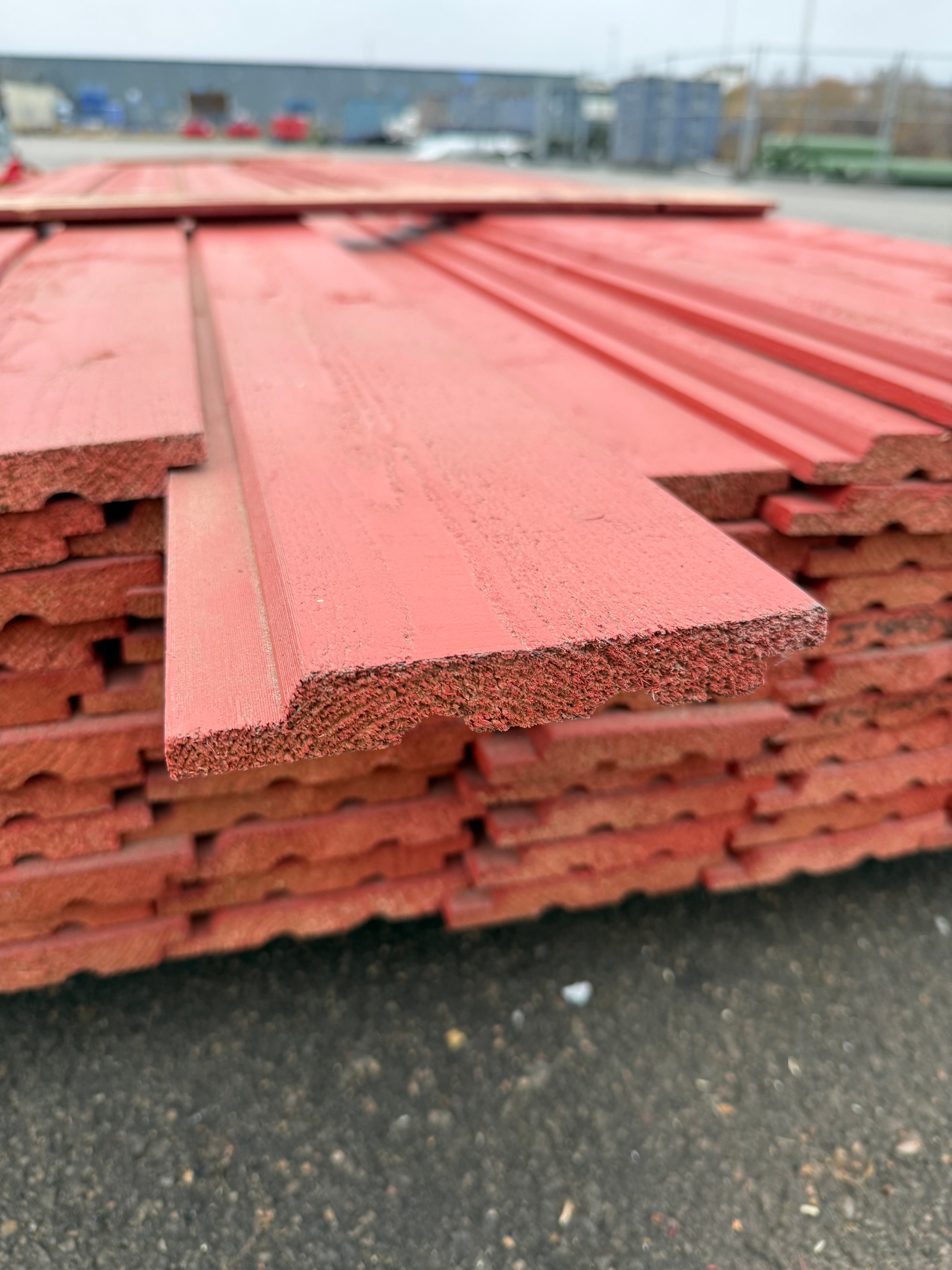 Paket Ytterpanel Falsad Enkelfas 21x147mm – 79 st (5,10 m, Brandröd)