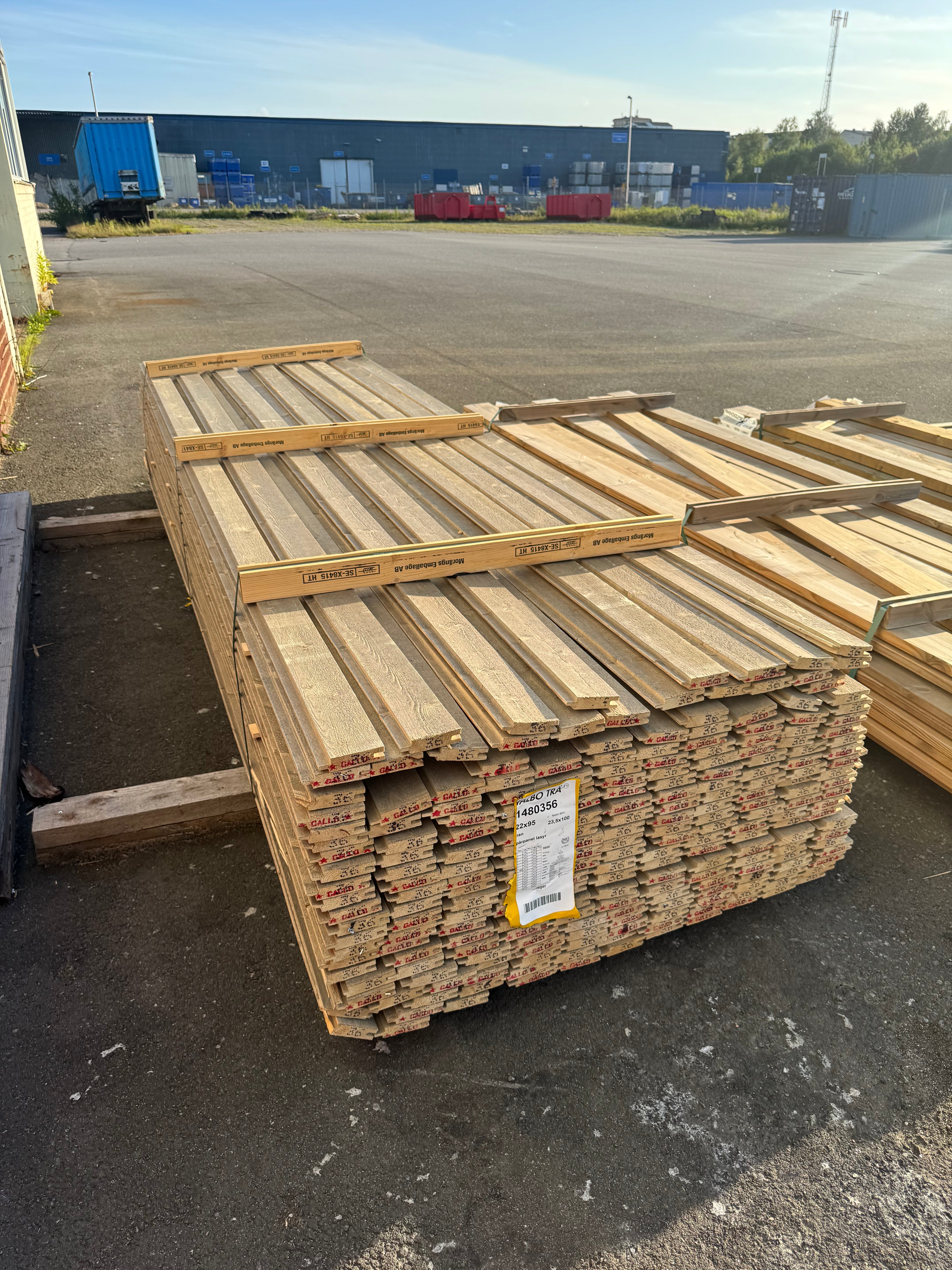 Paket Spårpanel 22x95 – 240st (3.60 m) – Lasyr