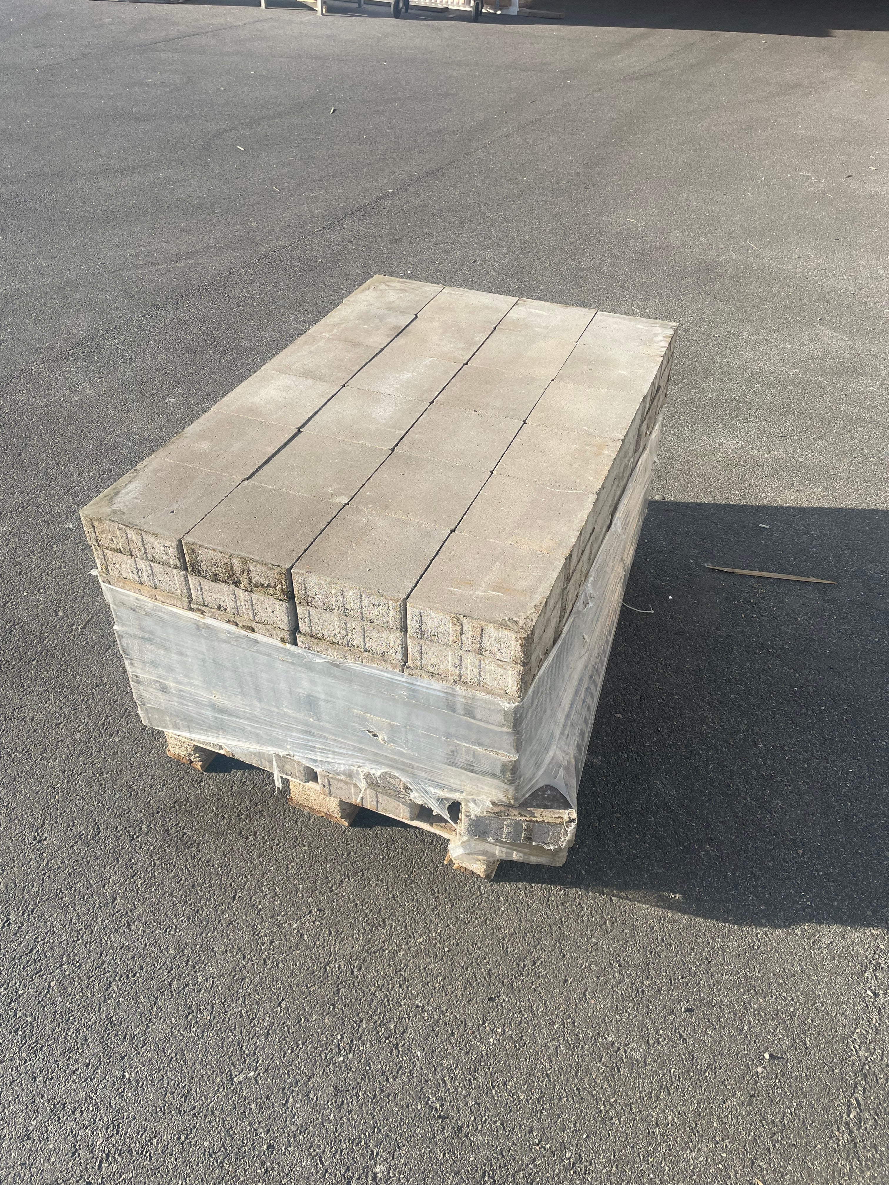 Betongplatta Scala 210x210x70 mm – Naturgrå (St Eriks)