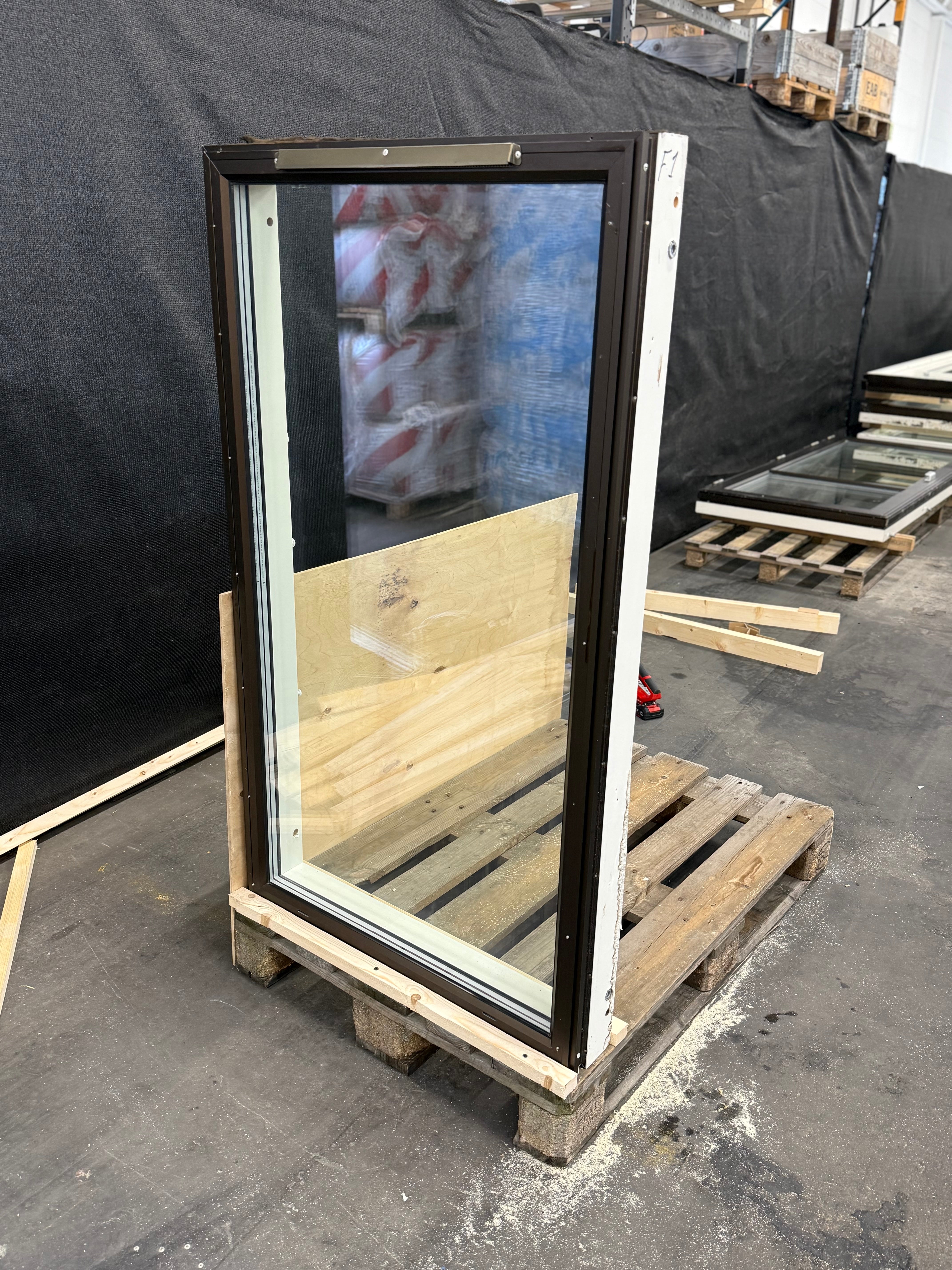 Fönster Aluminium beklädda 8x14 (Begagnade)