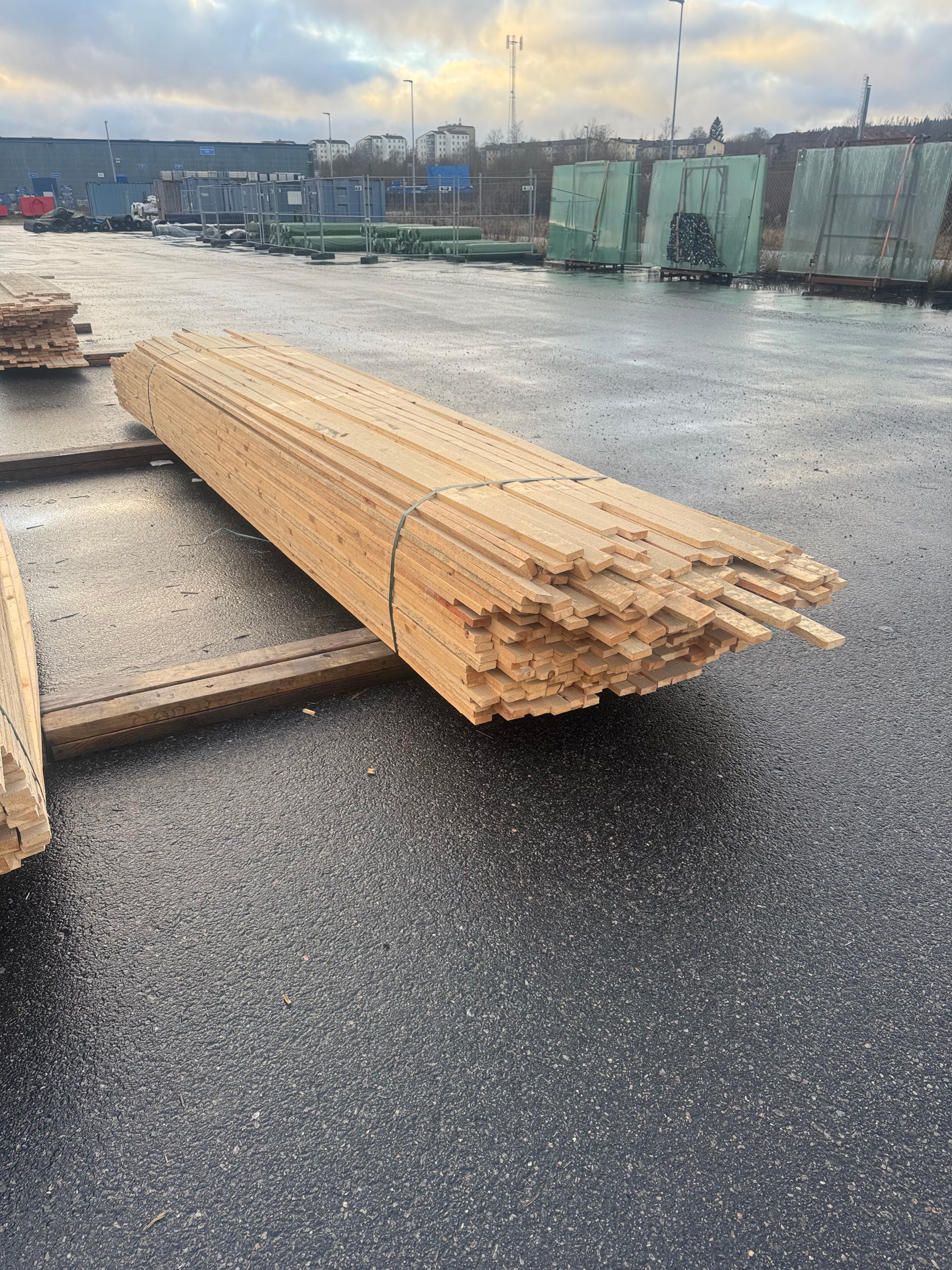 Paket Läkt 19x52 – 342 st (4,2–4,8 m, ohyvlade) - Spirec