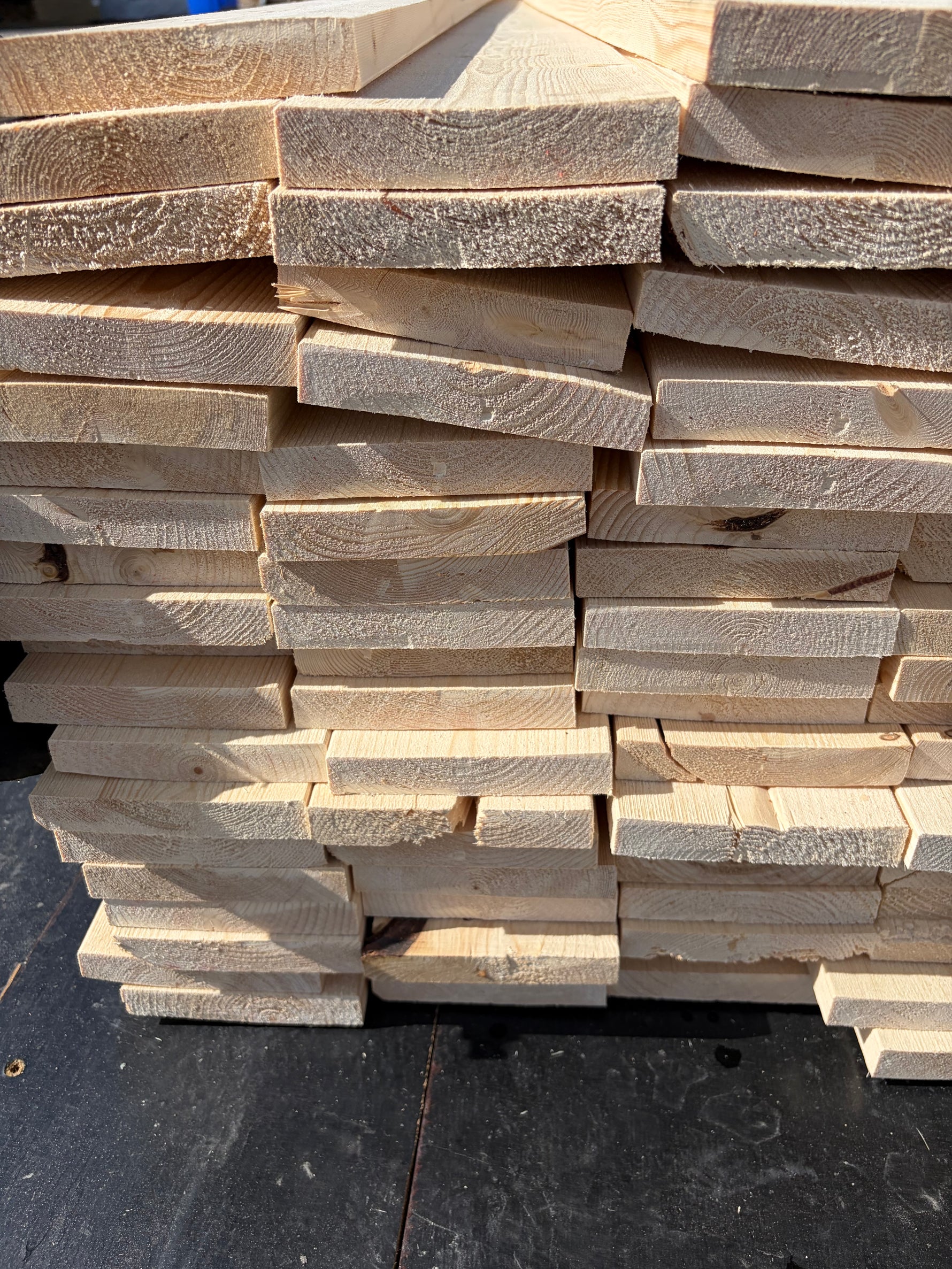 Paket Finsågade Brädor 22x120mm, 136st 3,00m (Andra sortering)