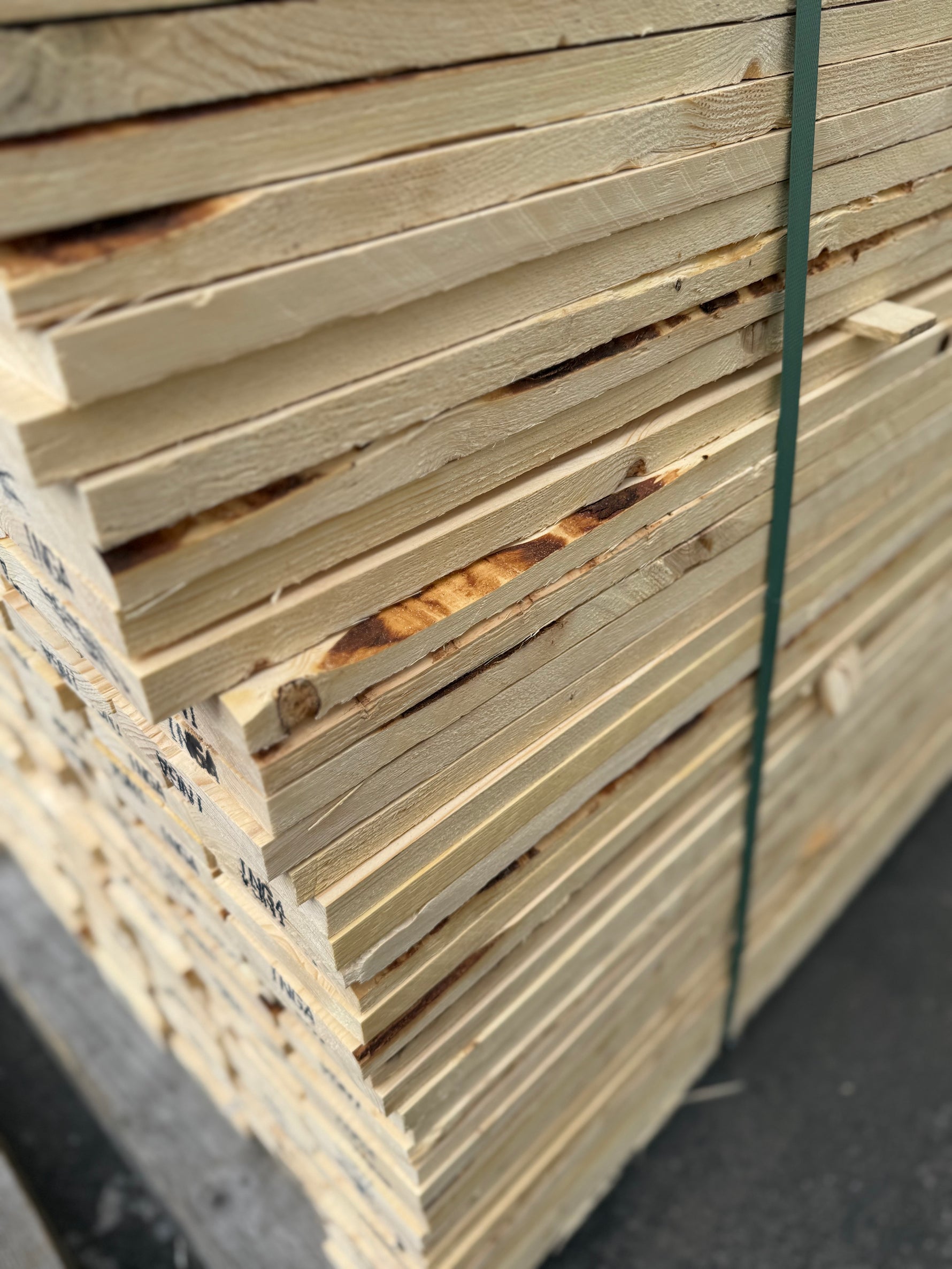 Paket Brädor 22x125mm, 450 st 2,40 m - Spirec