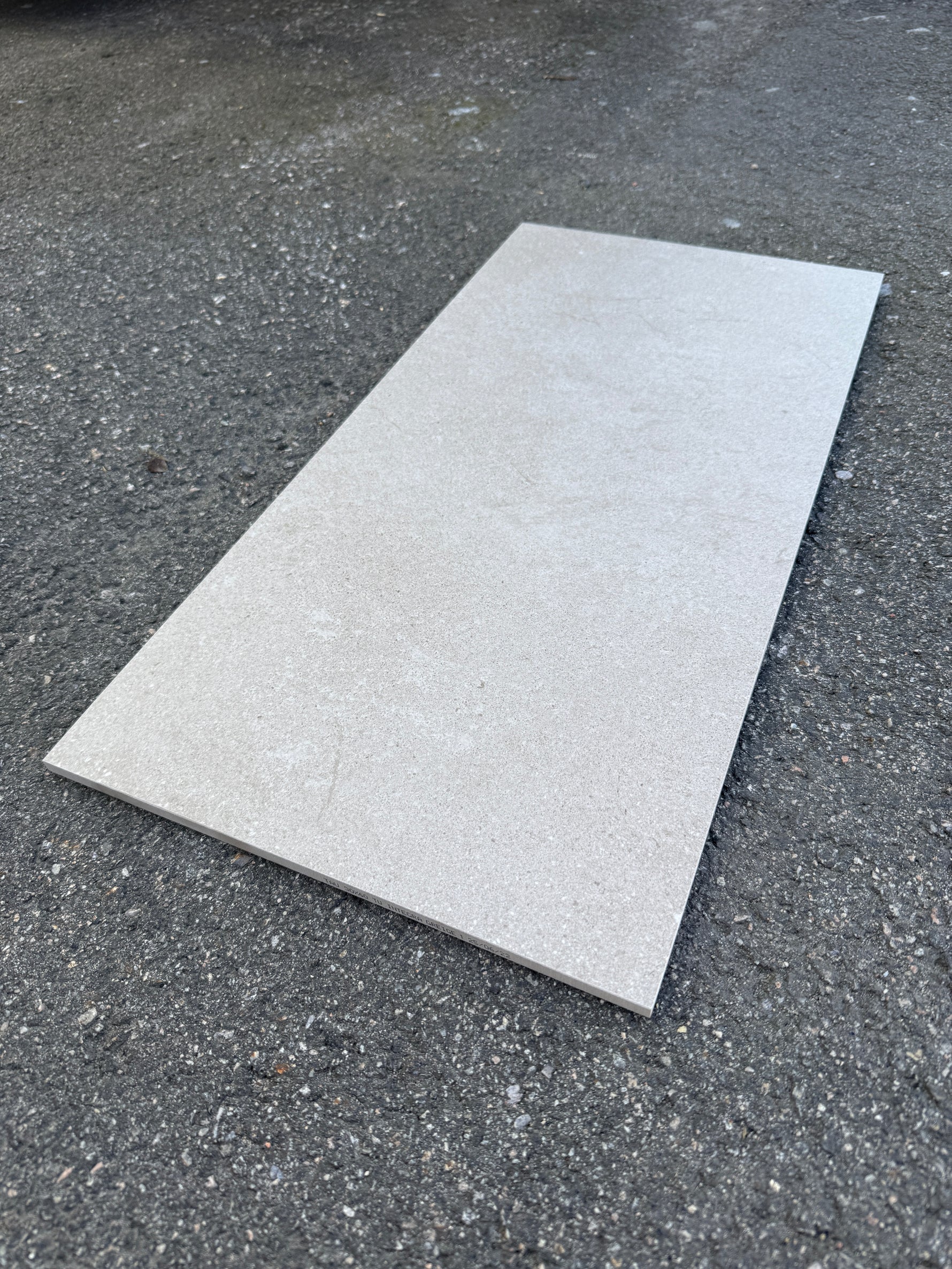 Parti Granitkeramik Tundra Greige 30×60 cm – 48,24kvm