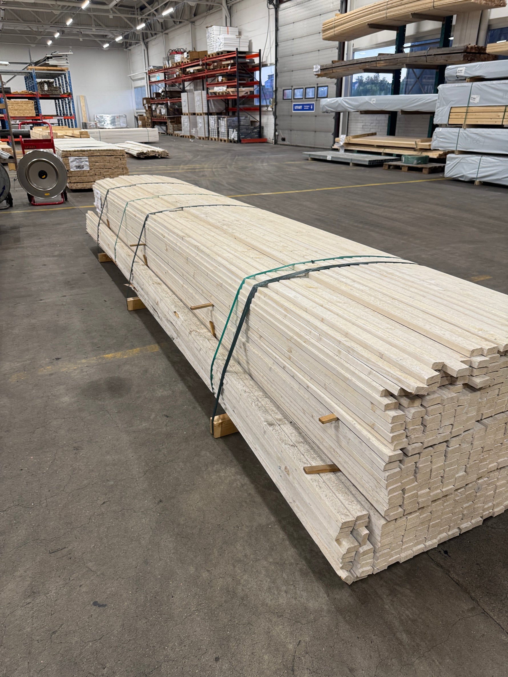 Paket Lockläkt 22x45mm, 489st 4.2m- Grundmålad