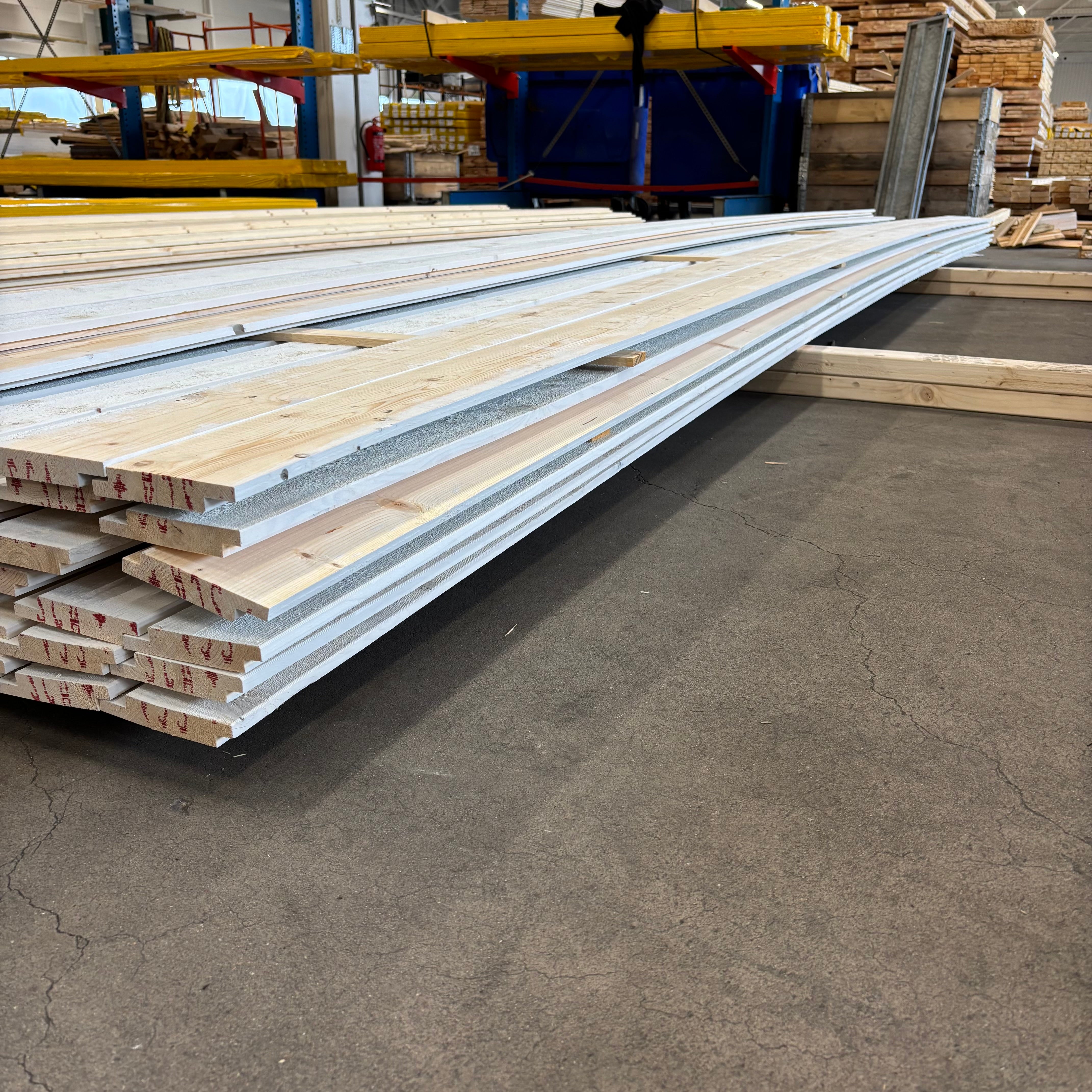 Paket Rak Falsad Spårpanel 22x120mm – 52 st (5,40 m, furu, vitmålad)