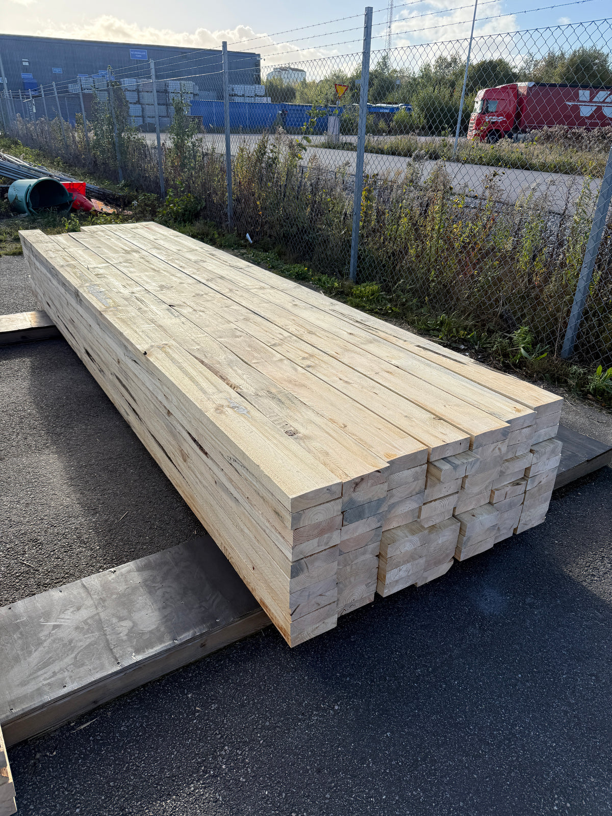 Paket Ohyvlade Reglar 47x150mm (3,90–4,20m) 70st- Fuktskadat
