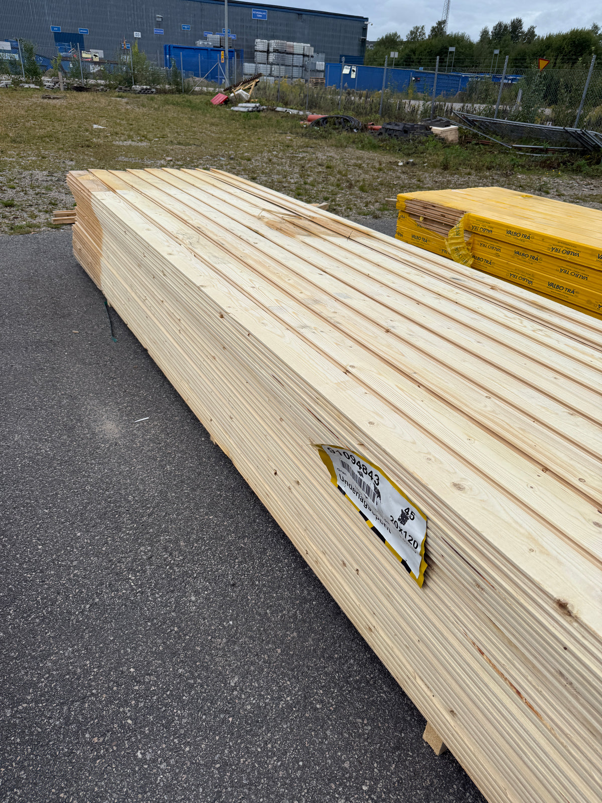 Parti Råspont 20x120mm 4.50m 243st Gran
