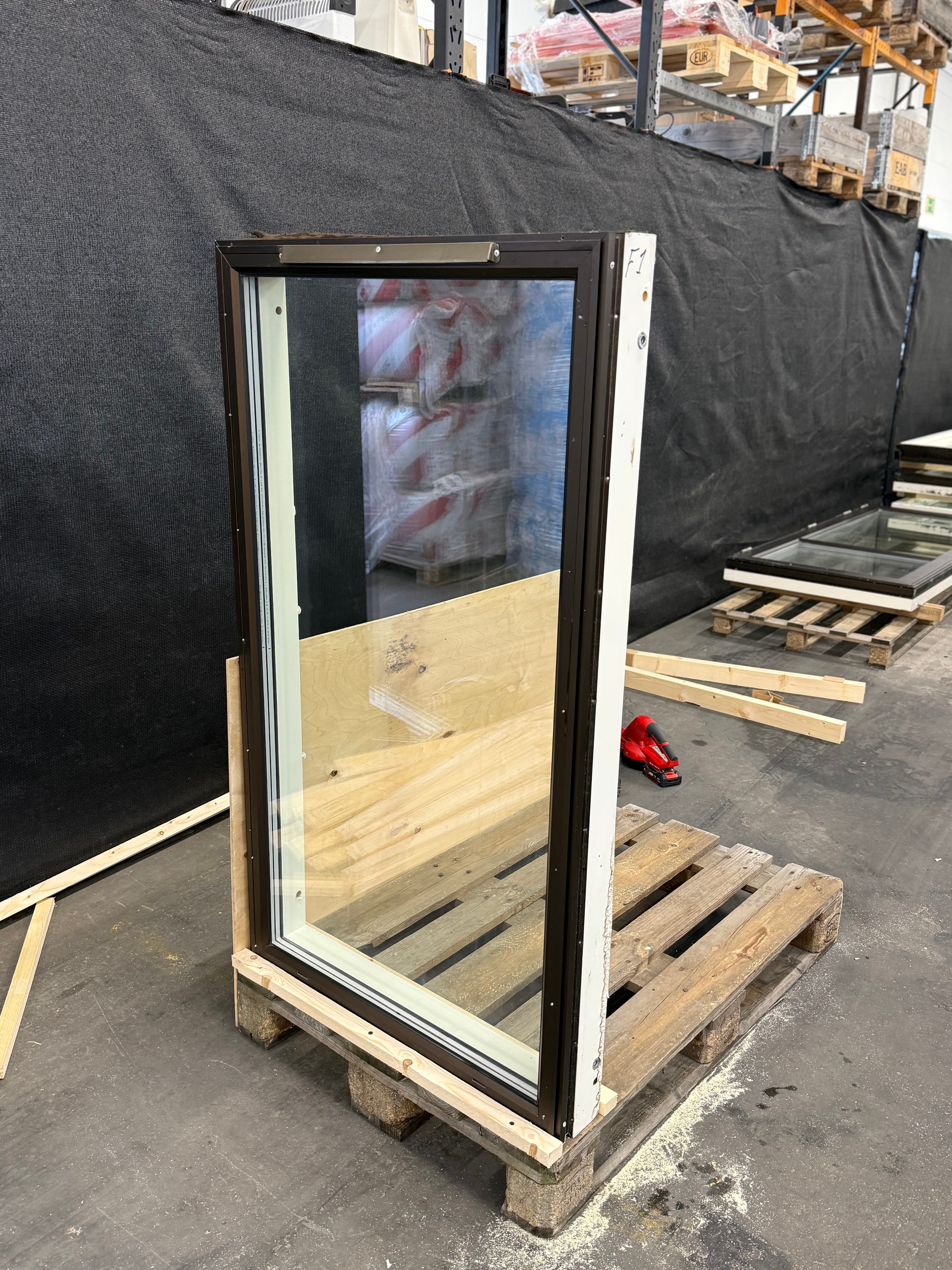 Fönster Aluminium beklädda 8x14 (Begagnade)