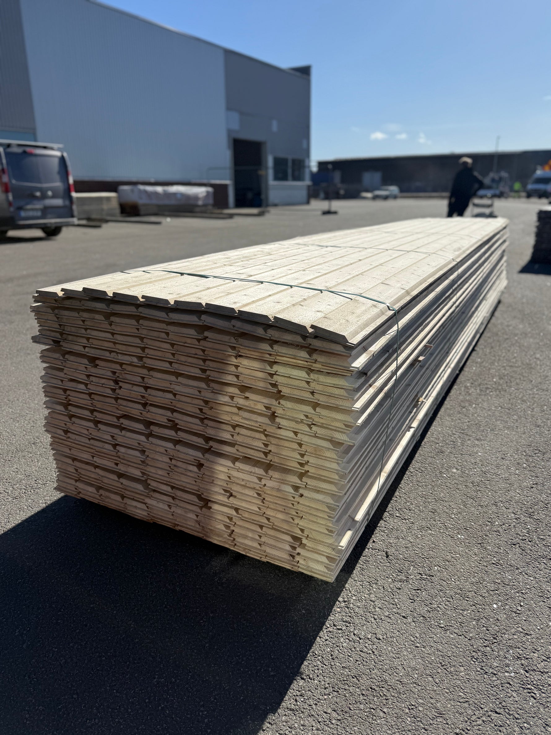 Paket Ytterpanel Enkelfas Fals 22x120mm – 260 st 5,40 m Obehandlad Gran - Spirec