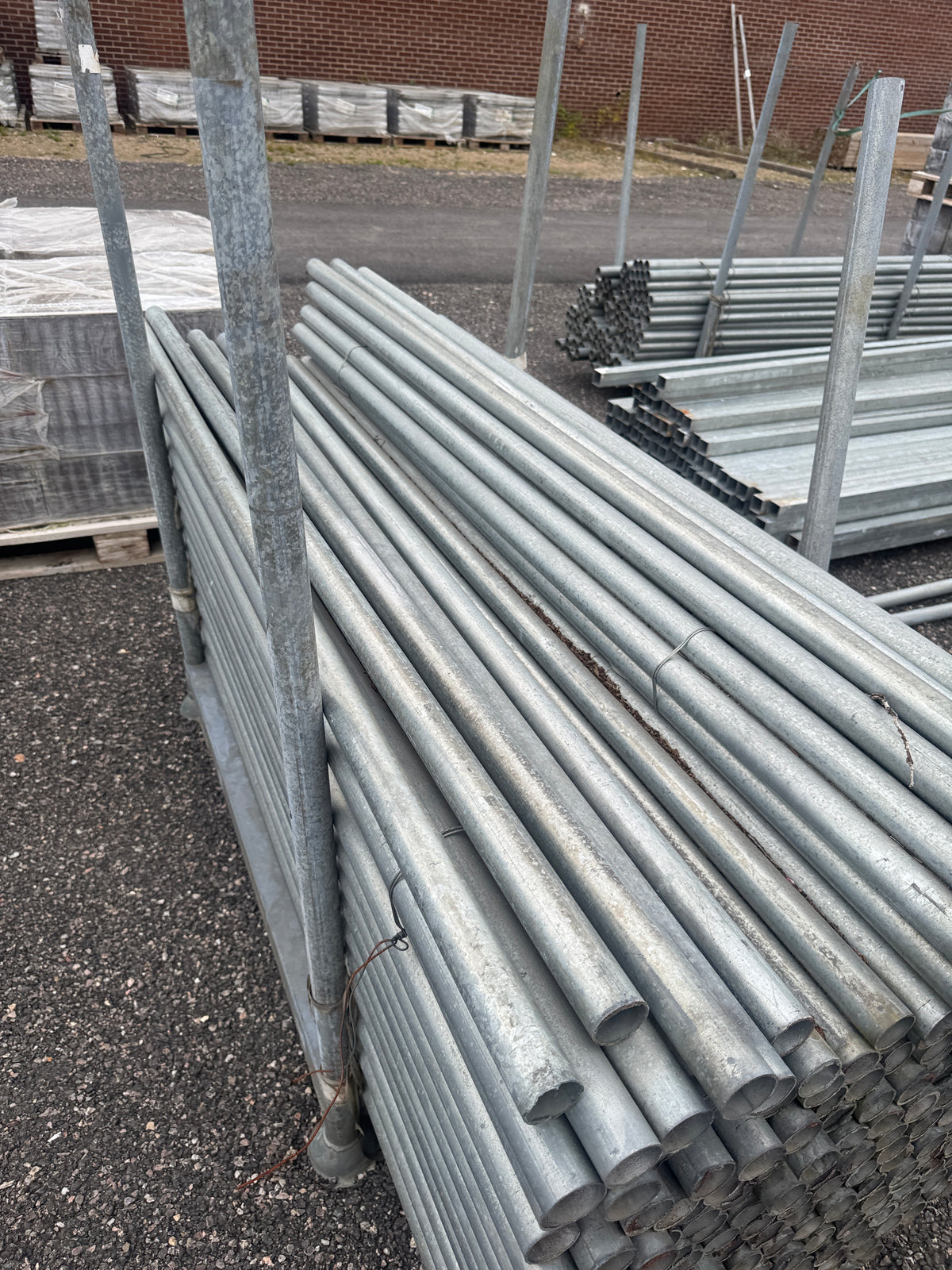 Pall Galvade Stålrör Ø45mm – 2,0m – 240st