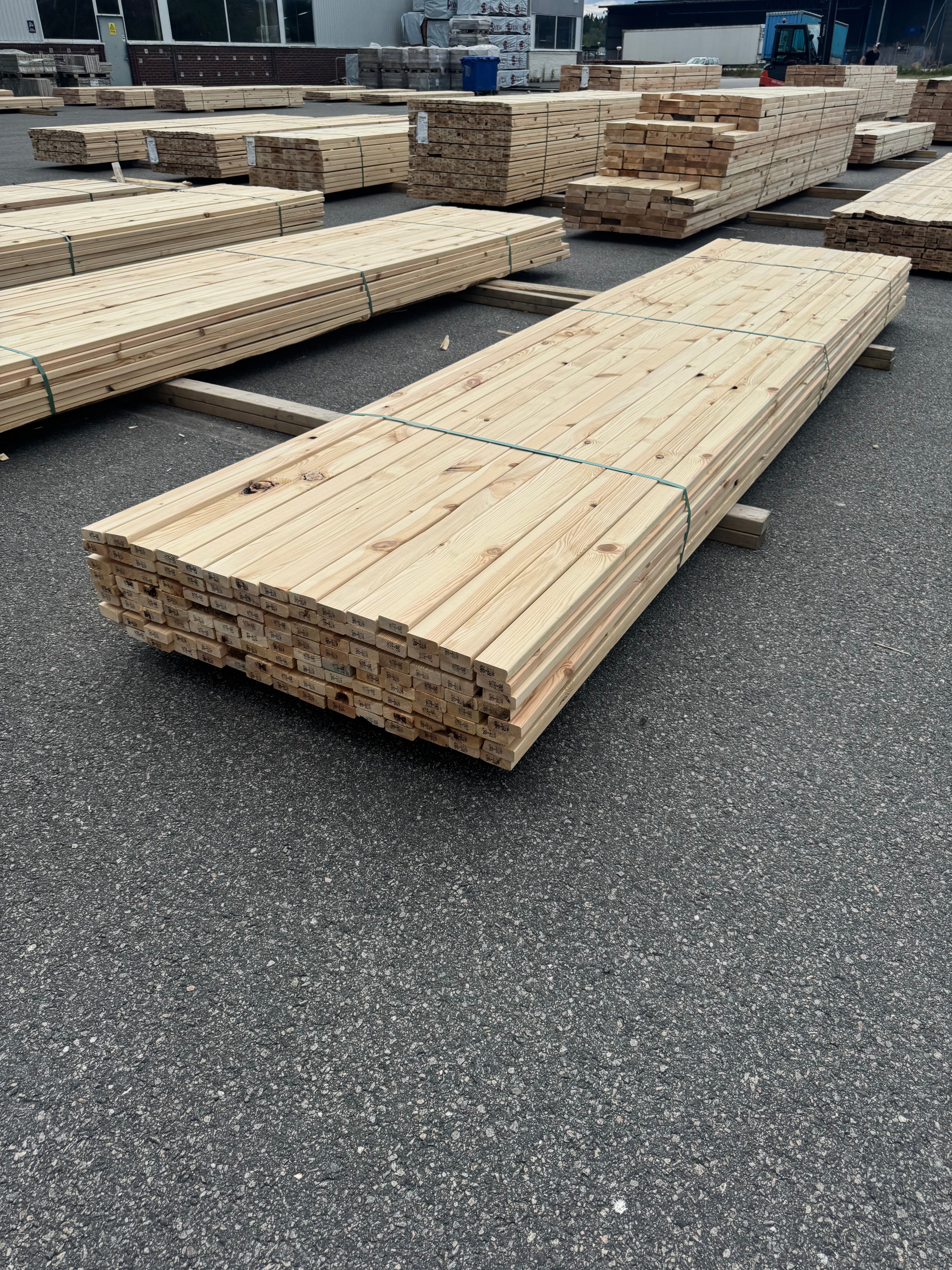Paket Glespanel 28x70 – 120 st (4,50 m, furu)