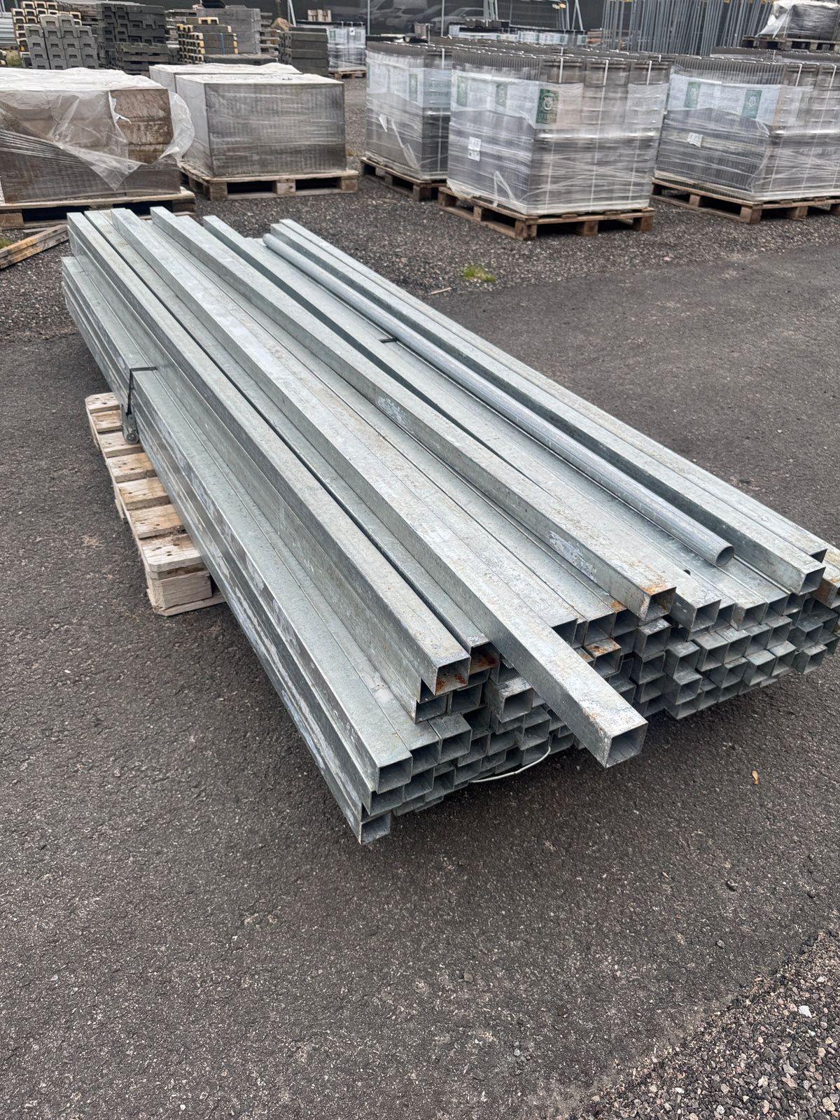 Pall Galvade Stängselstolpar 50x50mm – 2,76m – ca 80st