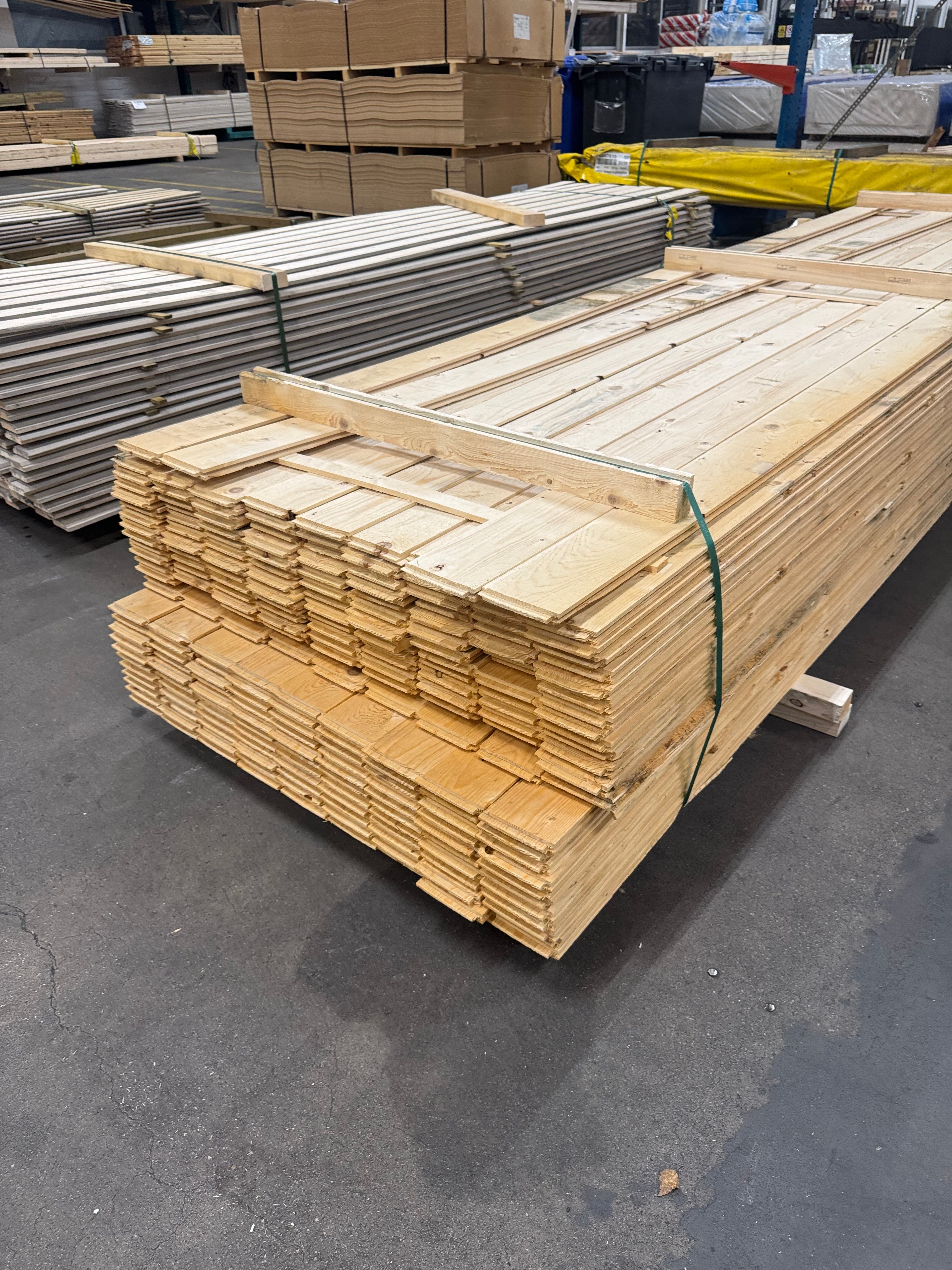 Paket Råspont 20x120mm – 220 st  3,90 m Felhyvlad