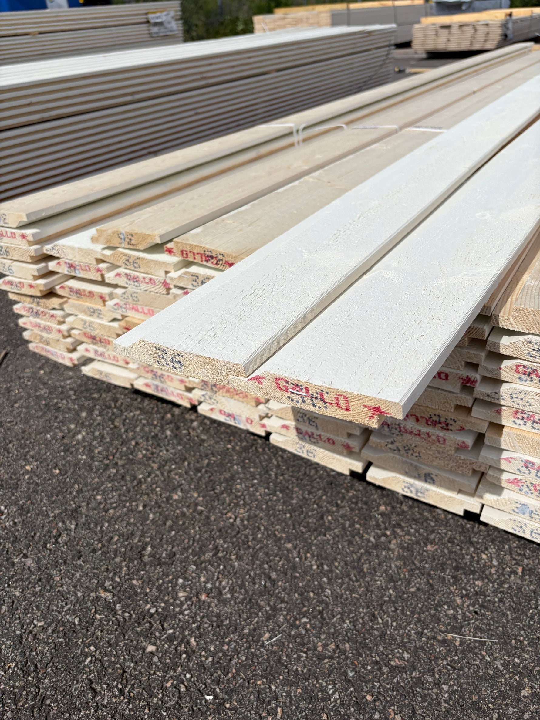 Paket Ytterpanel Enkelfas Halvspont 22x120mm, 90st 3.60m Grundmålad