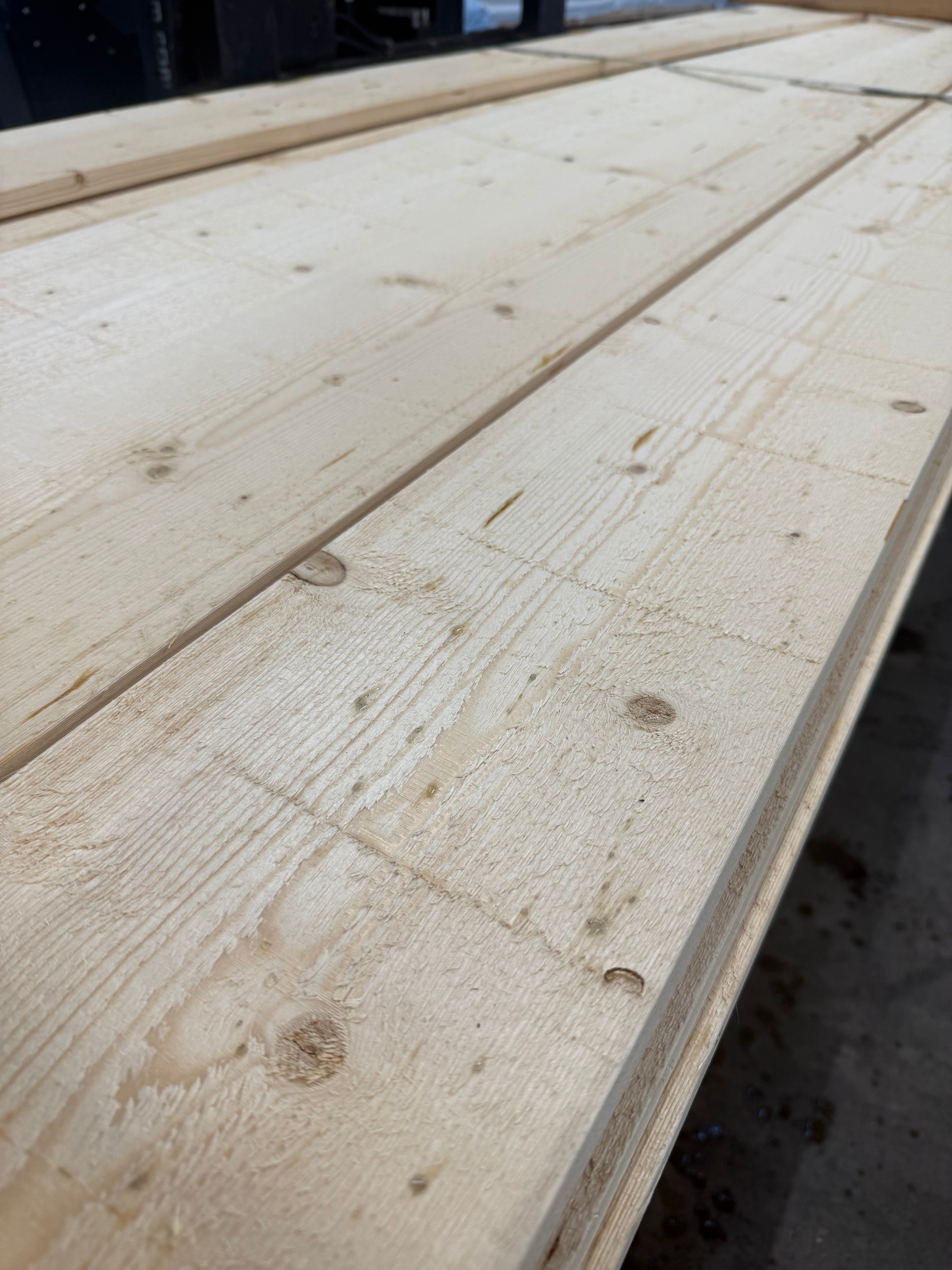 Paket Finsågad Panel 22x195mm 43st 4.20m Revor