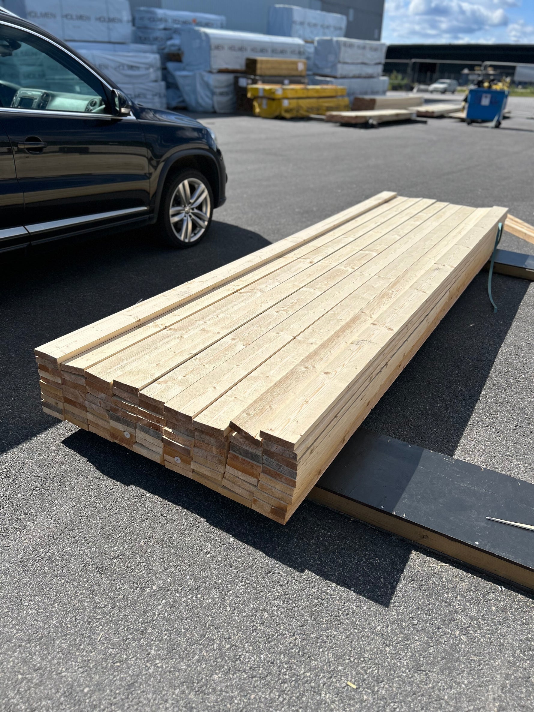 Paket Finsågade Brädor 28x120mm 3,90m 83st Obehandlade