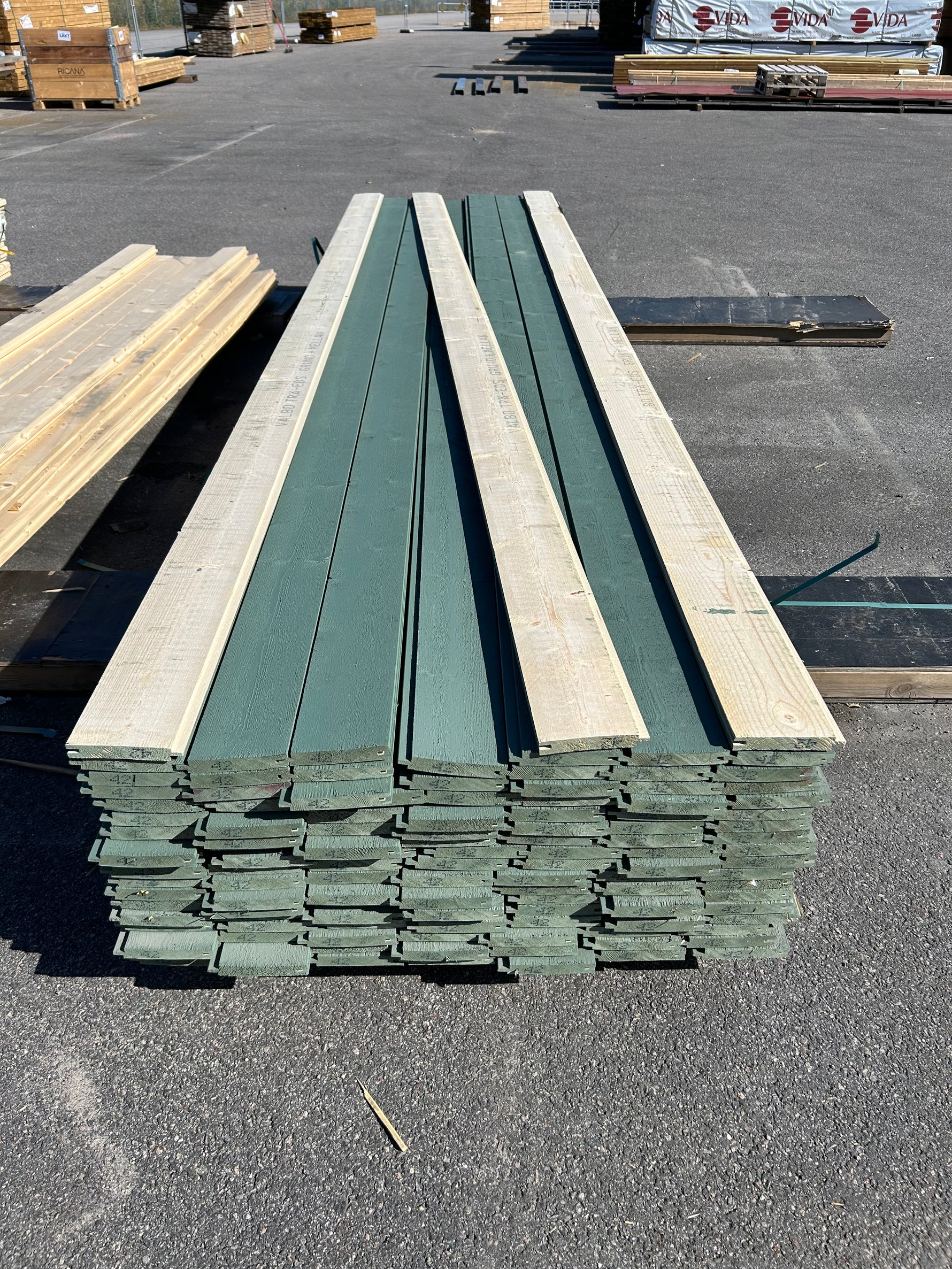 Paket Spontad Spårpanel 22x145mm 4,20m 121st Gran- Mellanstruken