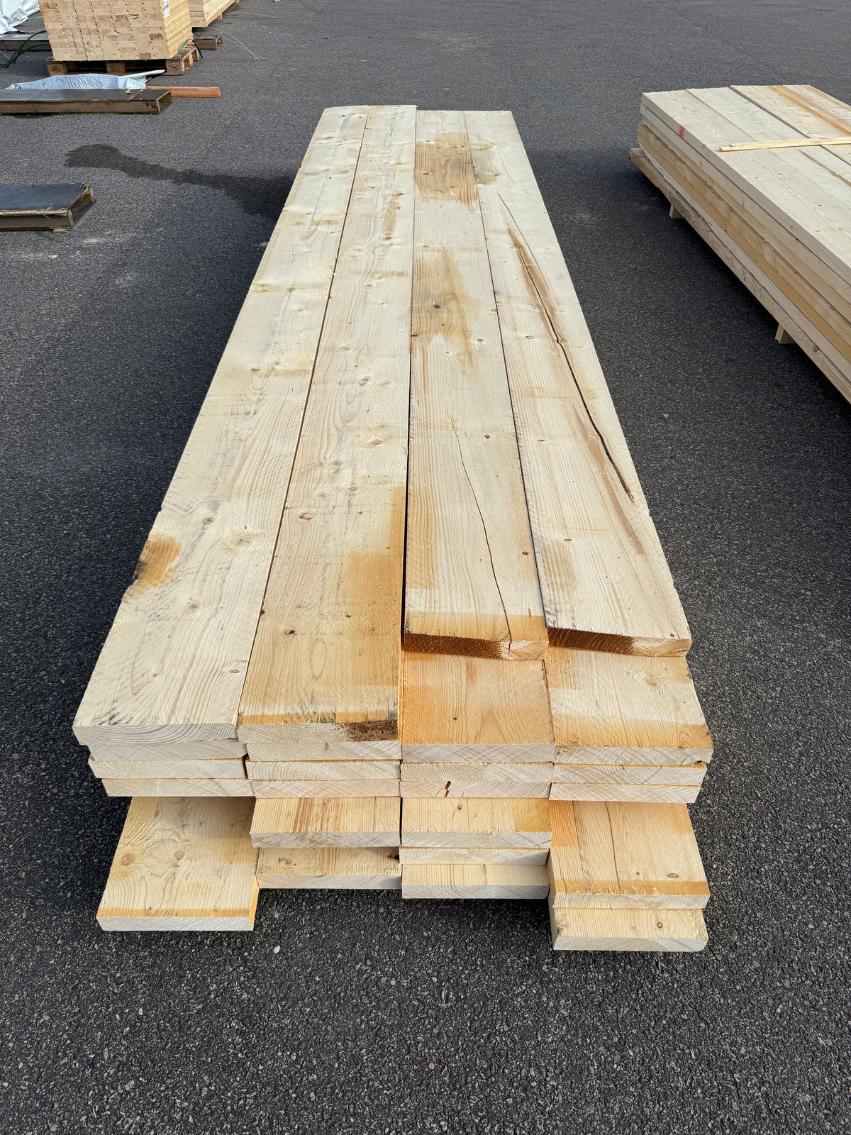 Paket Ohyvlade Reglar 47x250mm (3,90–4,20m) 28st- Fuktskadat