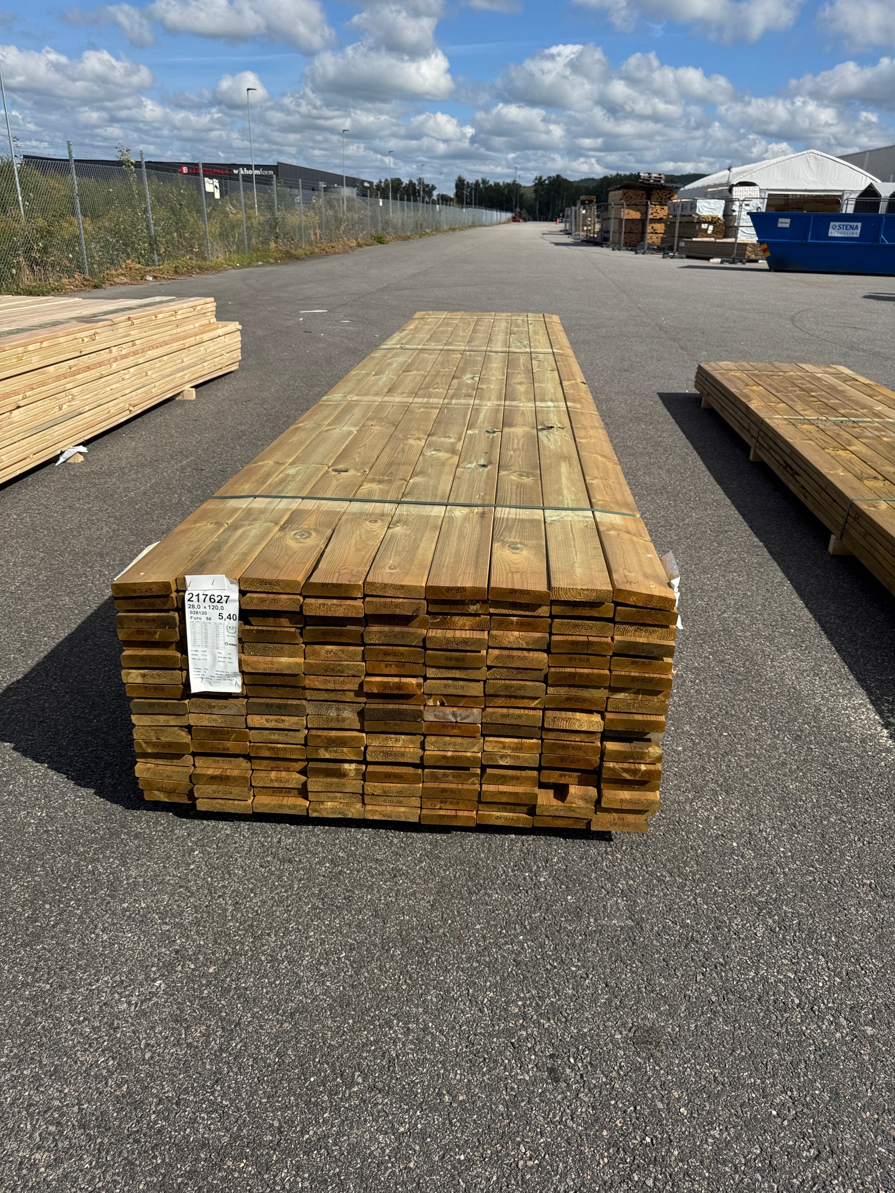 Paket Slät Trall 28x120 – 144st – 5.40 m – NTR AB – ANDRASORTERING