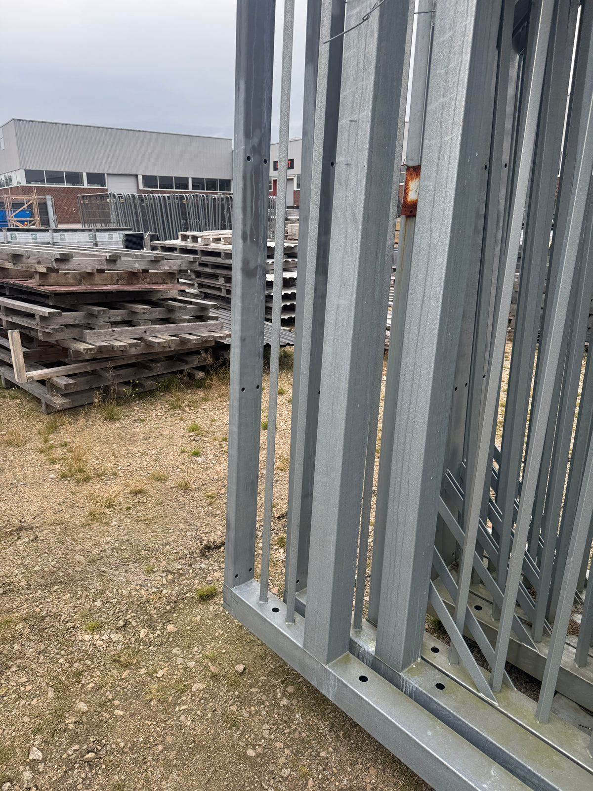 Pall 2 st 6m Grindblad till Skjutgrind – H 2,32m