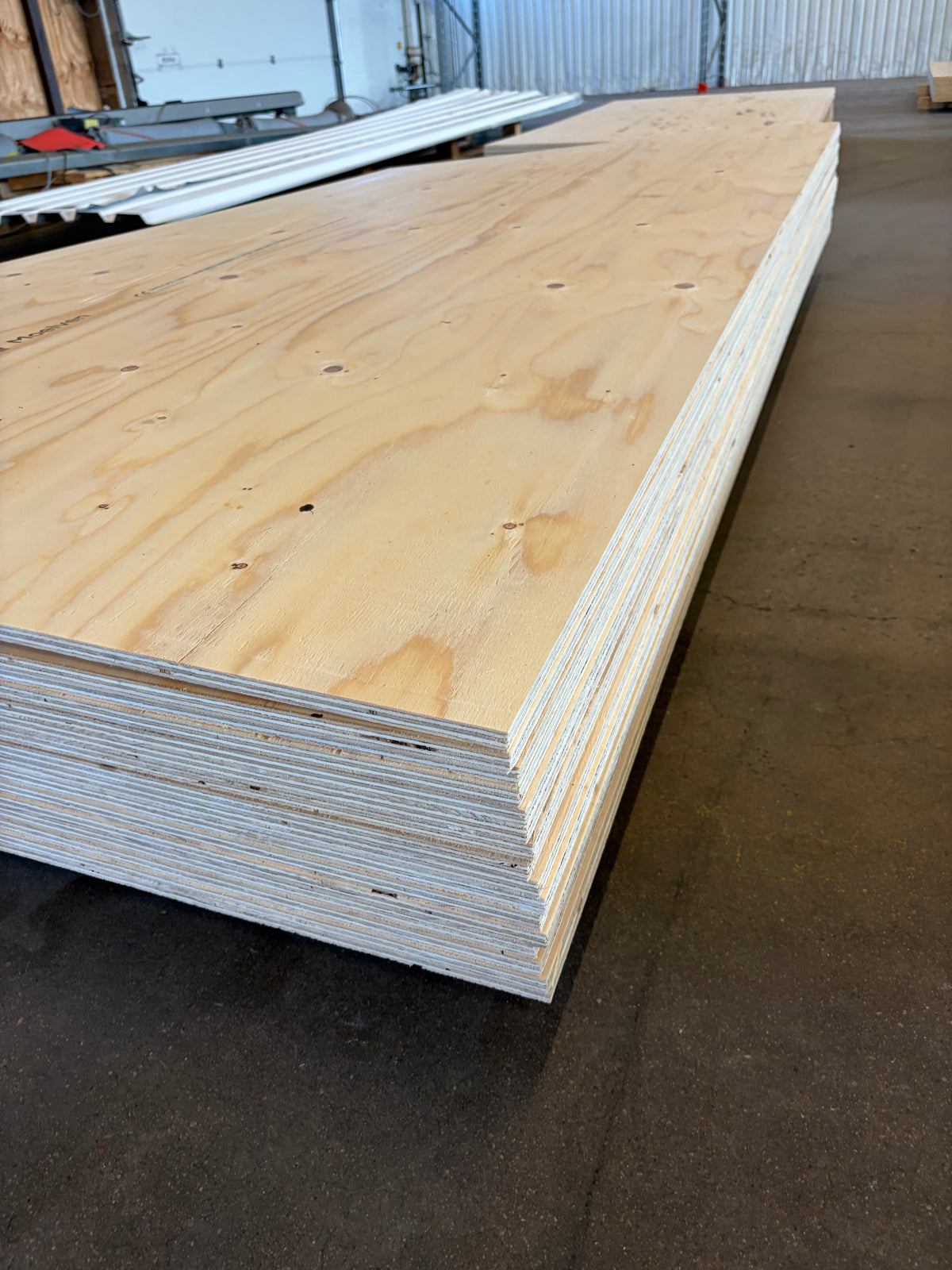 Paket Konstruktionsplywood 12×1200×2400 mm – 16 st