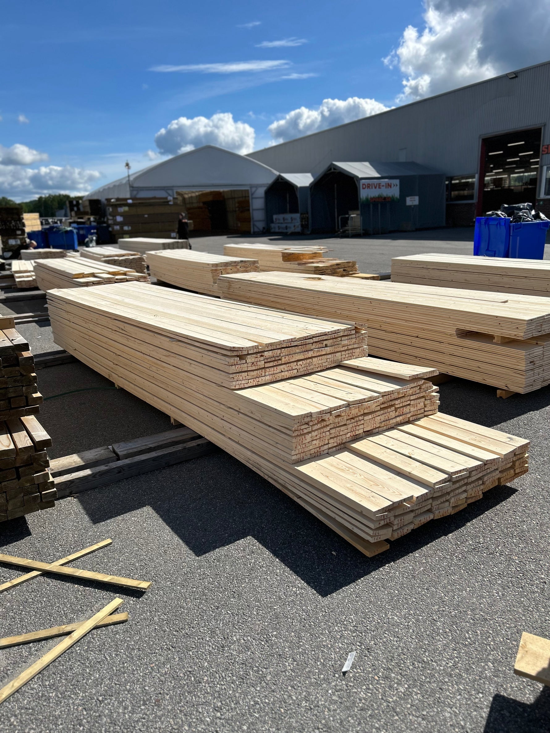 Paket Finsågade Brädor 22x120mm, 235st 4,20–5,40m (Andra sortering)