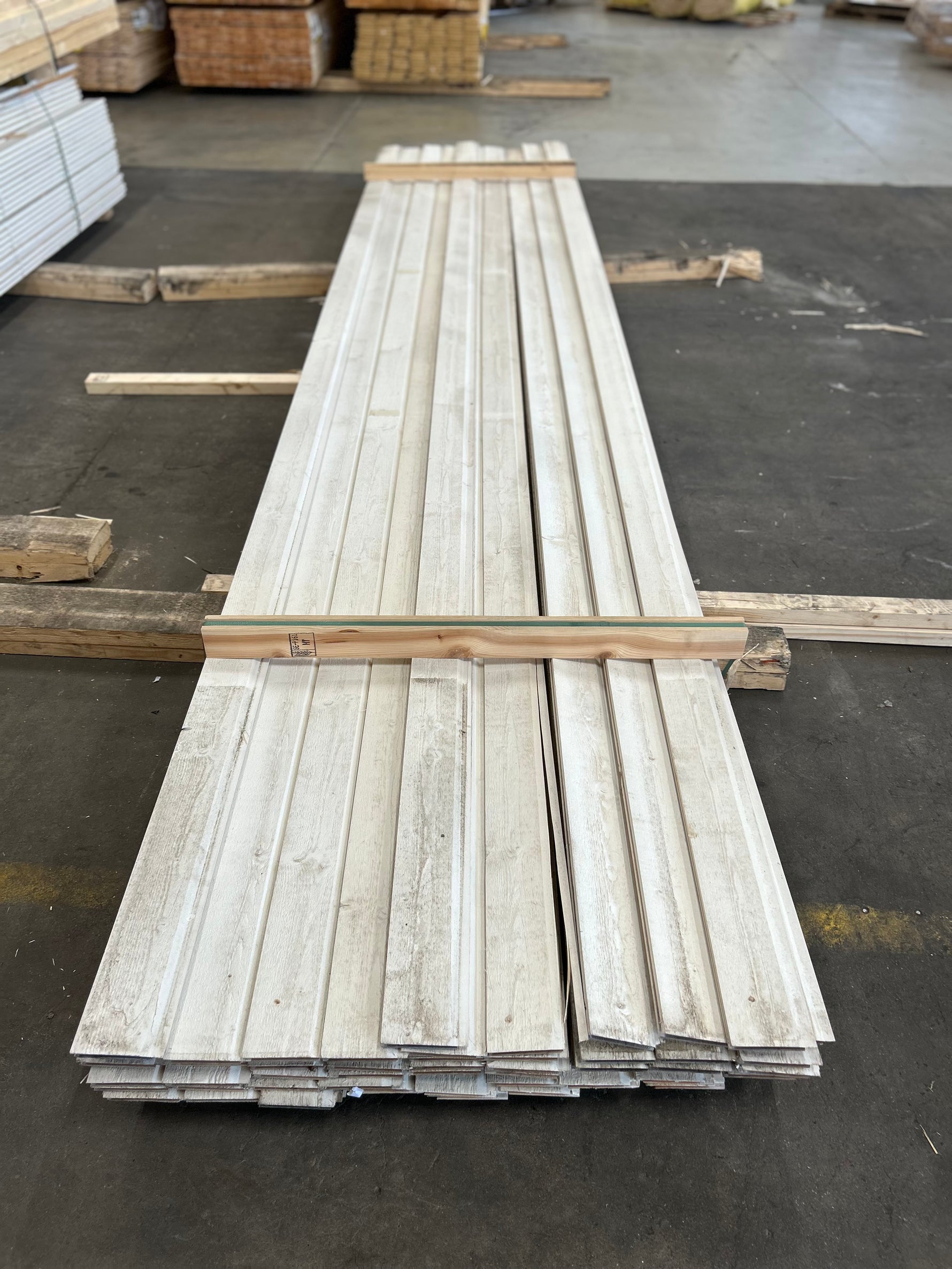Paket Enkelfasspont Ändspont 22x120mm 5.40m 66st Grundmålad