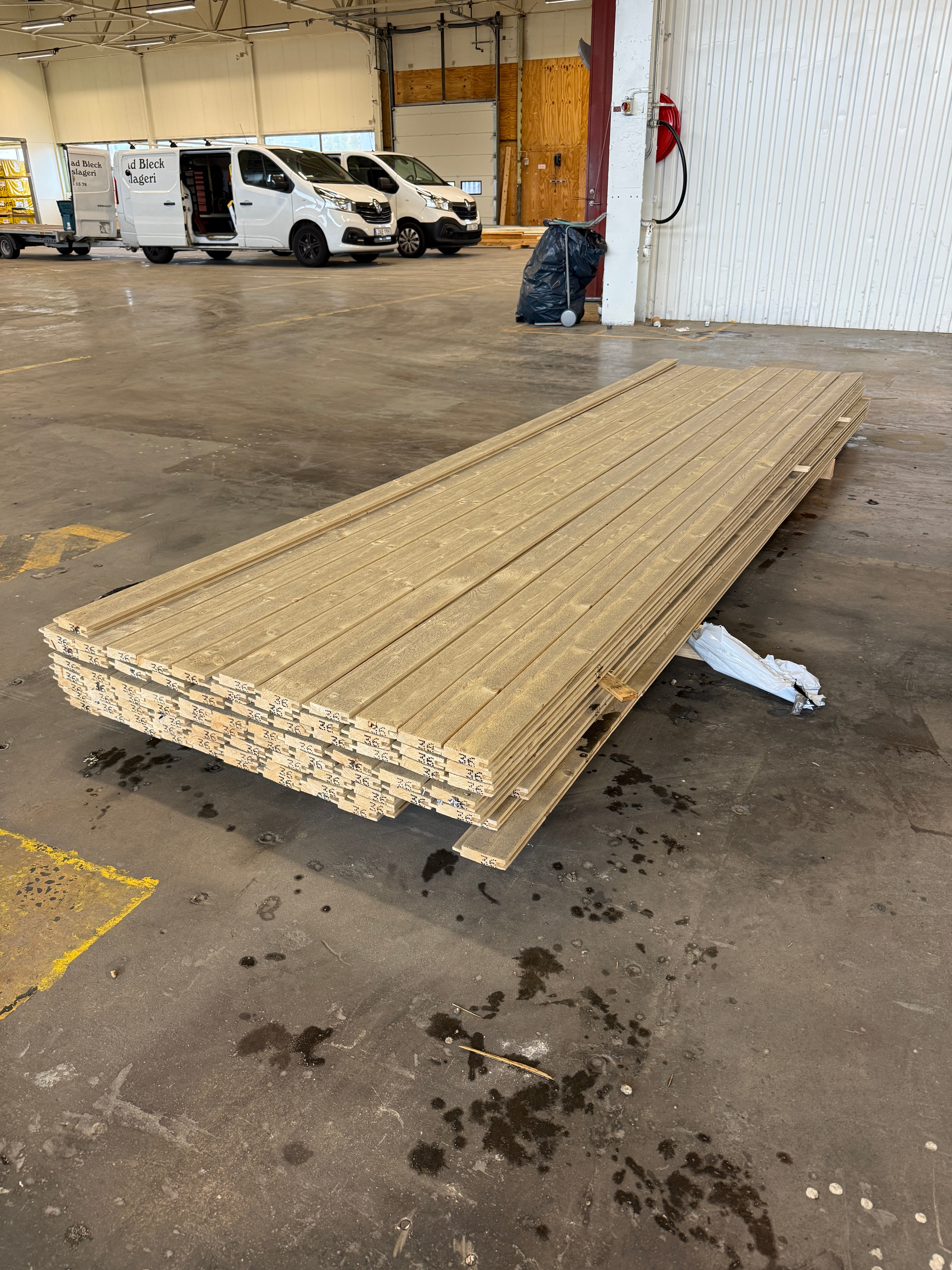Paket Spårpanel Lasyr 22×95 mm 3,60 m – 84 st