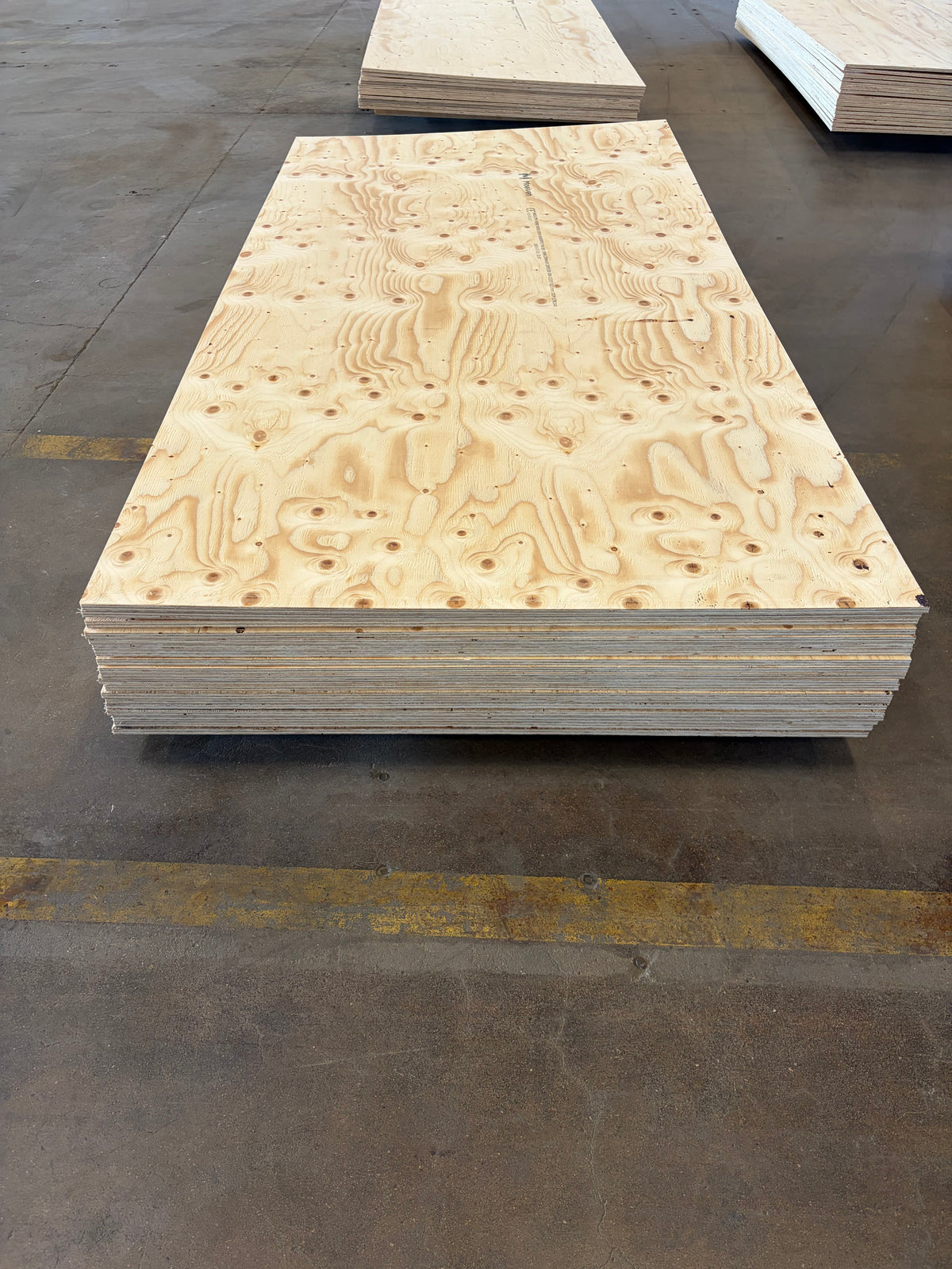 Paket Konstruktionsplywood 12×1200×2400 mm – 20 st