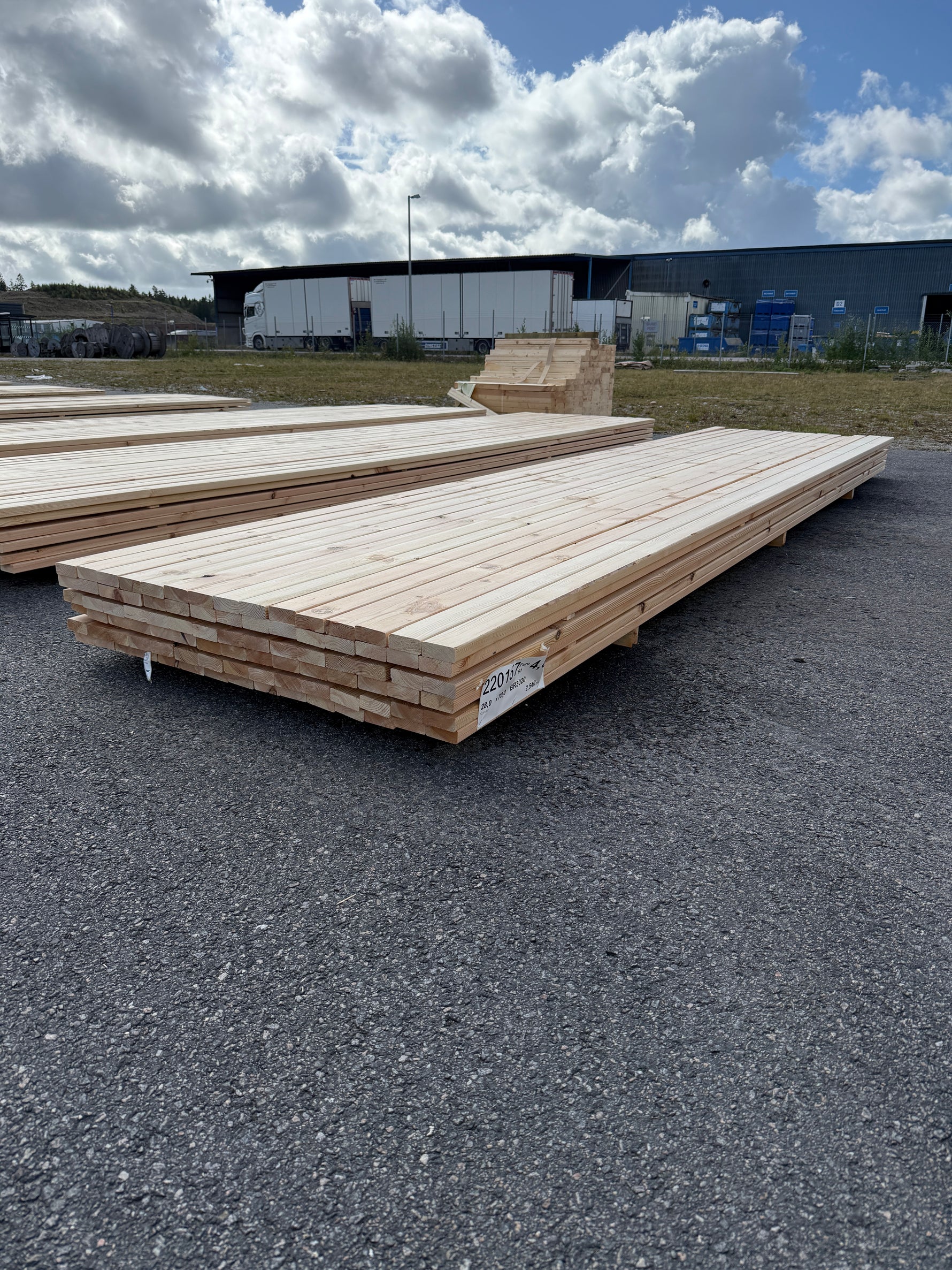 Parti Glespanel 28x70 mm – 4,80 m Furu 90 st
