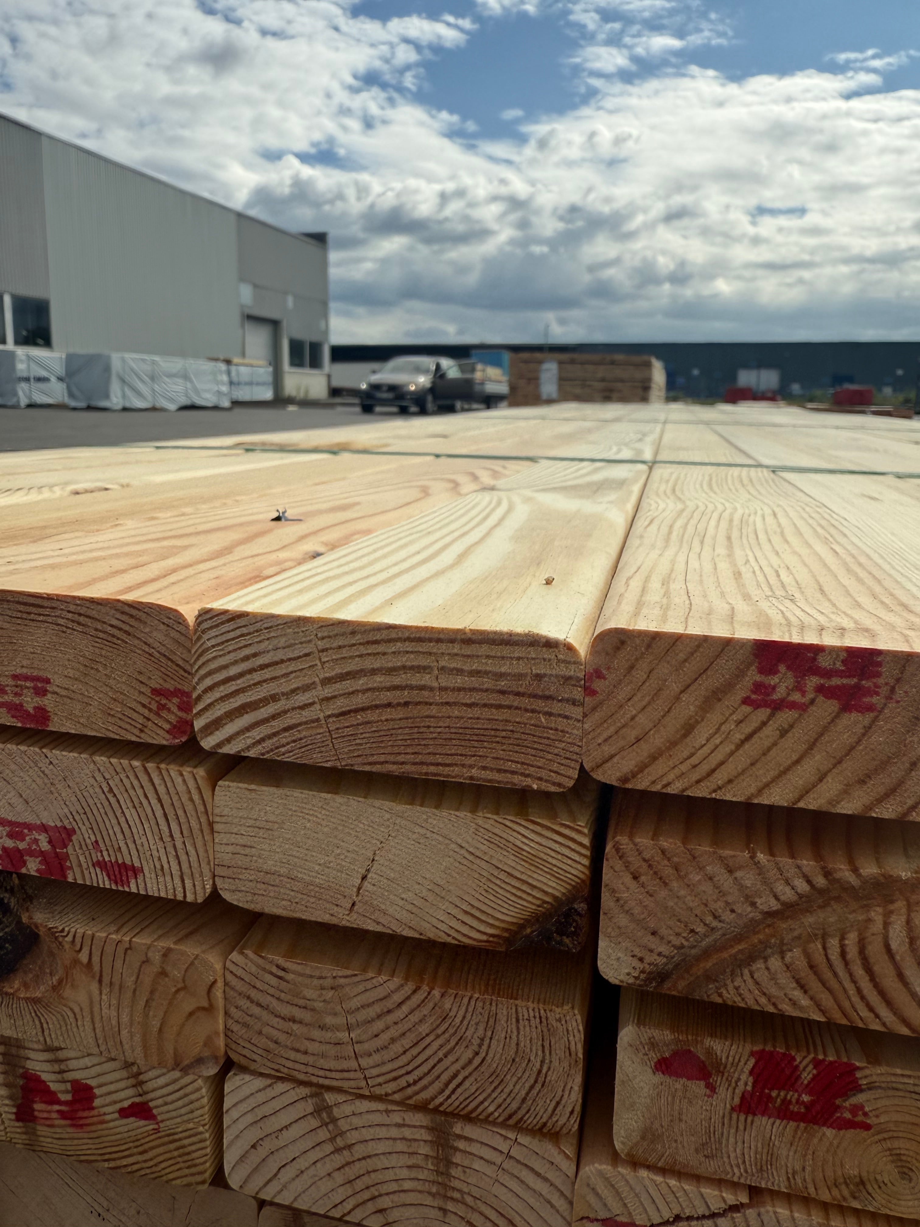 Paket 28x70mm, 4.20m 210st furu
