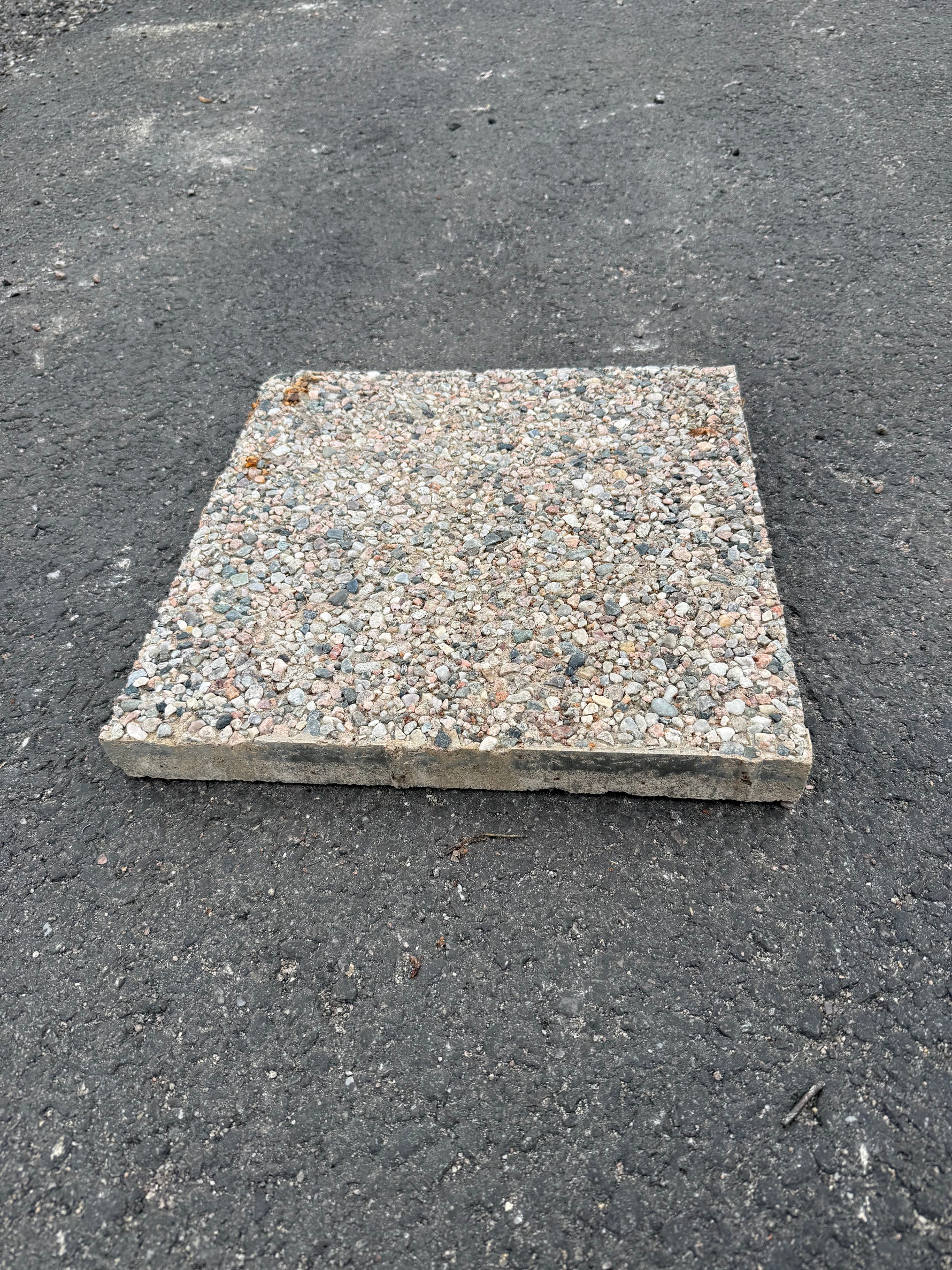 Frilagda Plattor 400x400x45mm – Natursingel (säljs per styck)