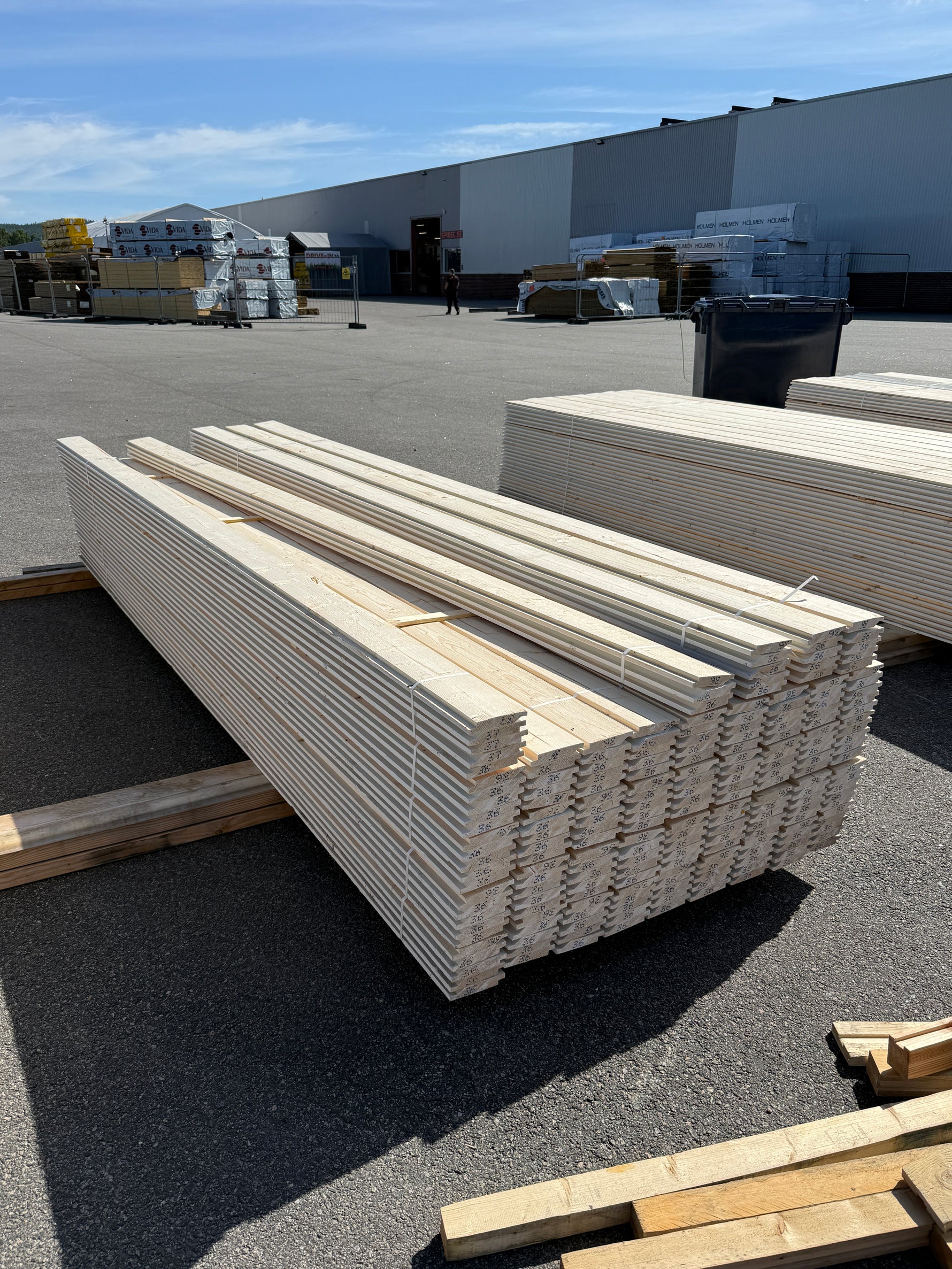 Paket Ytterpanel Enkelfas Halvspont 22x120mm, 203st 3.60m Grundmålad