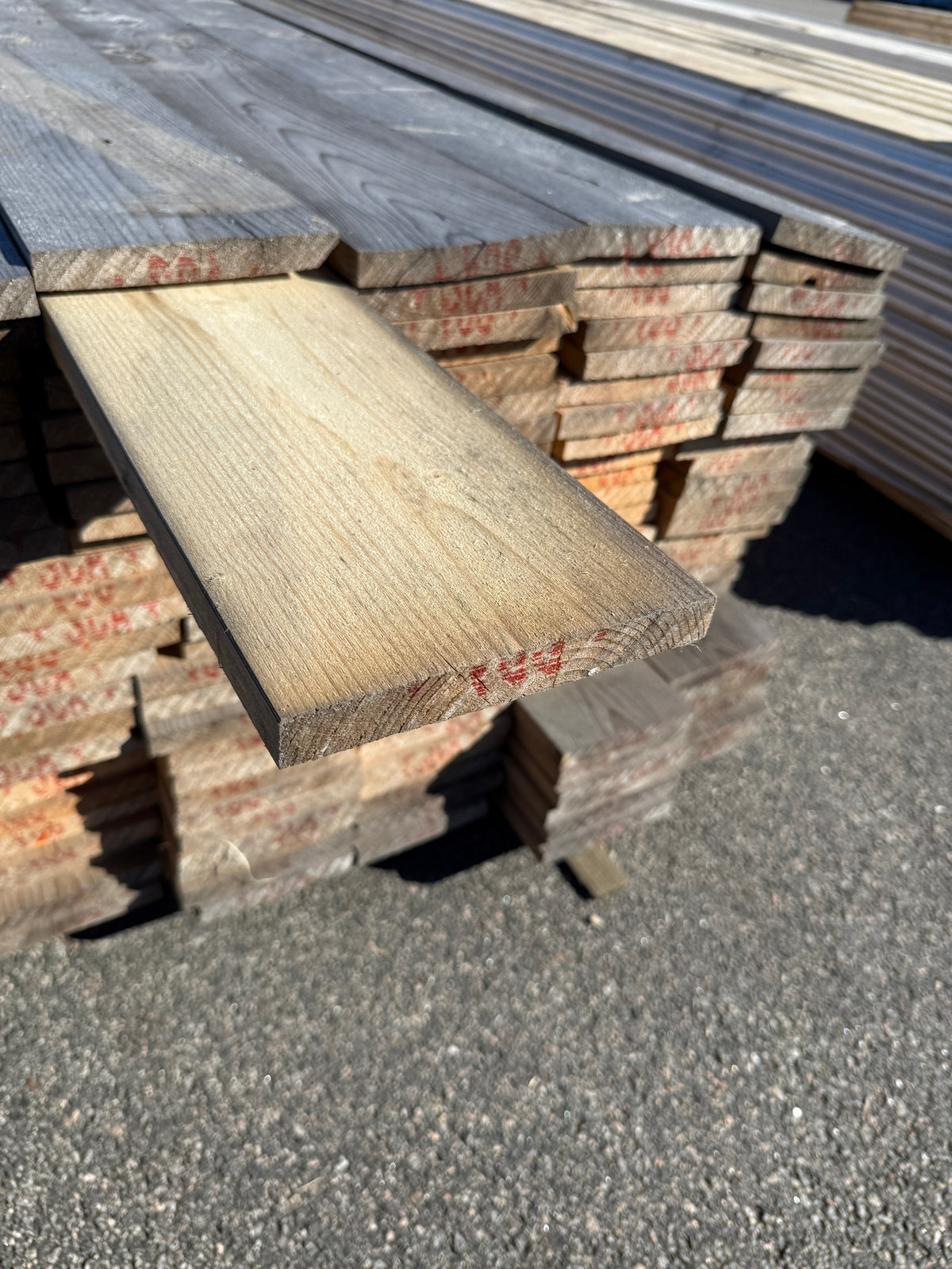 Paket Finsågade Brädor 22x170mm 4,80m 156st (Fuktskadade)