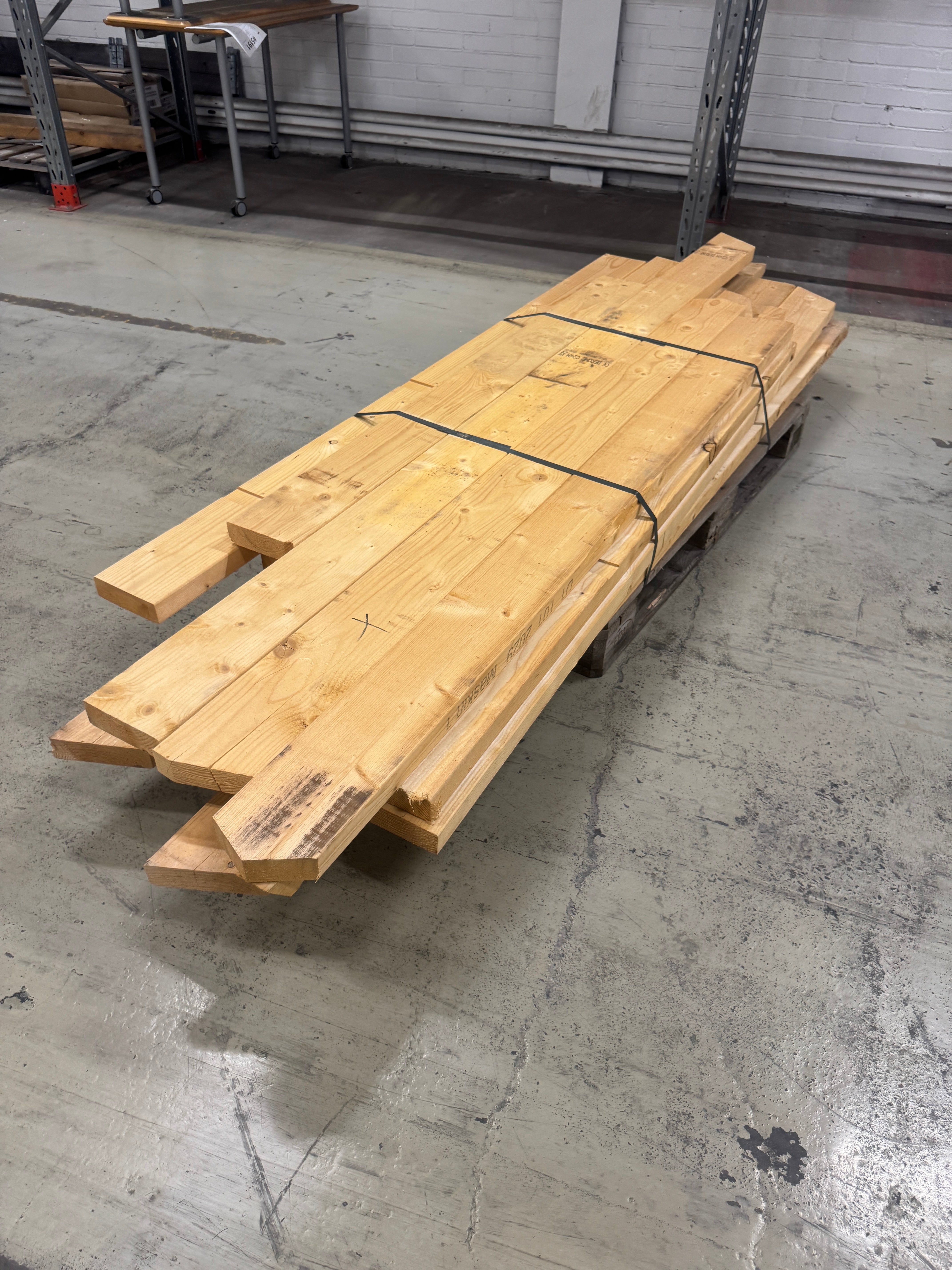 Paket Virke 45x145 – ca 19 st (1,80–2,60 m, Gran)