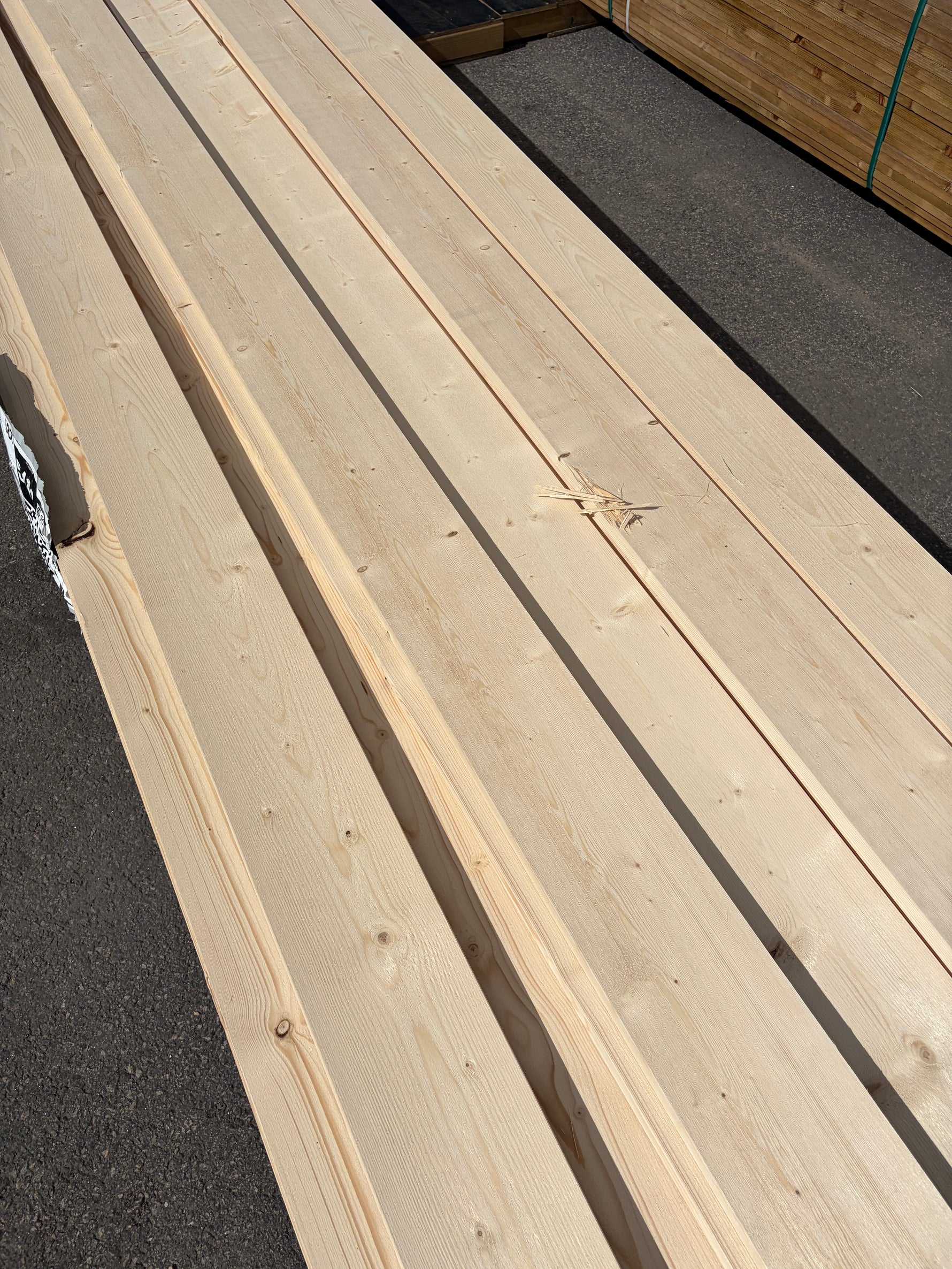 Paket Finsågade Brädor 22x170mm, 77st 4,20–5,40m (Andra sortering)
