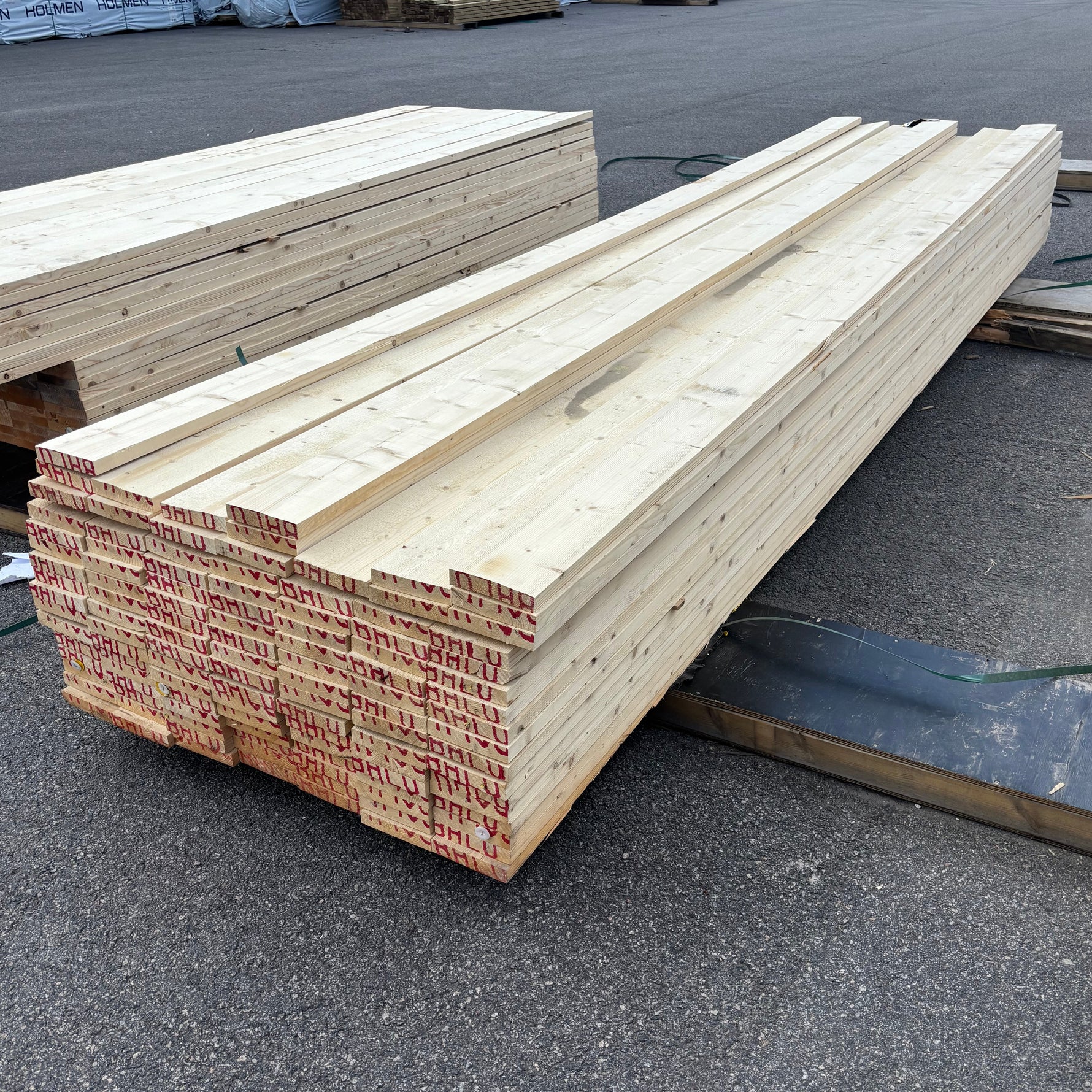 Paket Finsågade Brädor 28x145mm 4,50m 99st